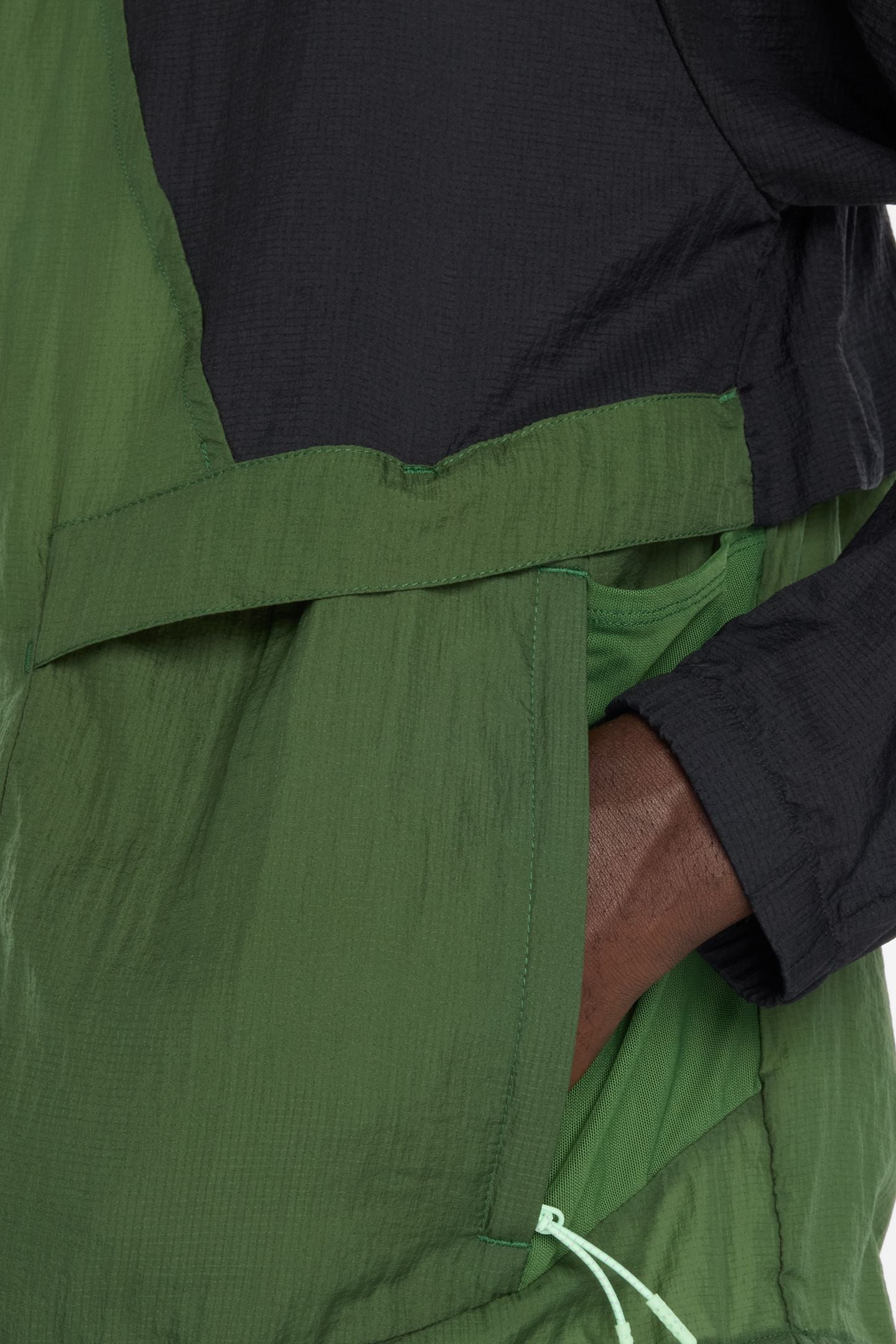 RUN WATER RESISTANT JACKET GARTERSN 6
