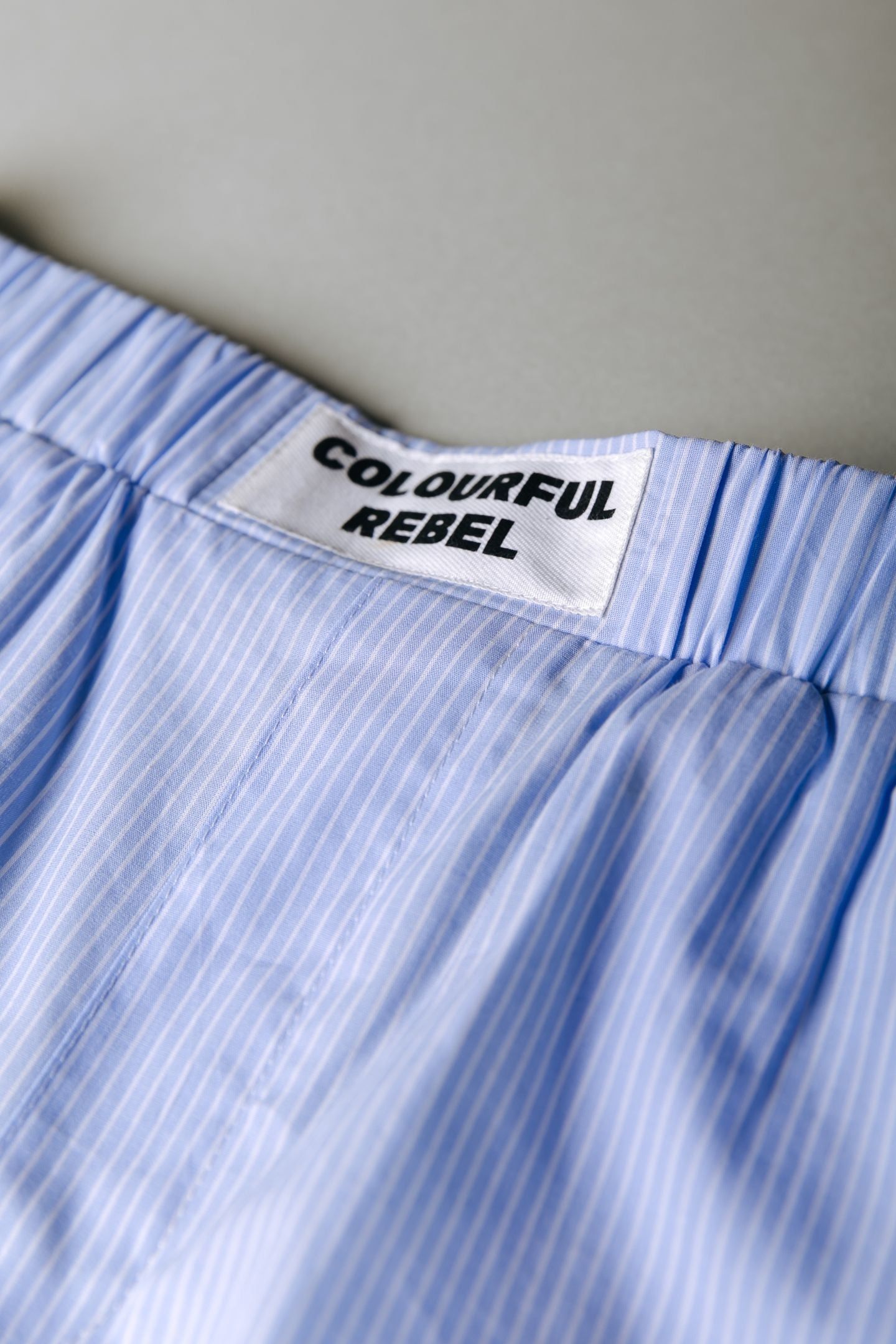 LYN STRIPED SHORT LIGHT BABY BLUE 5