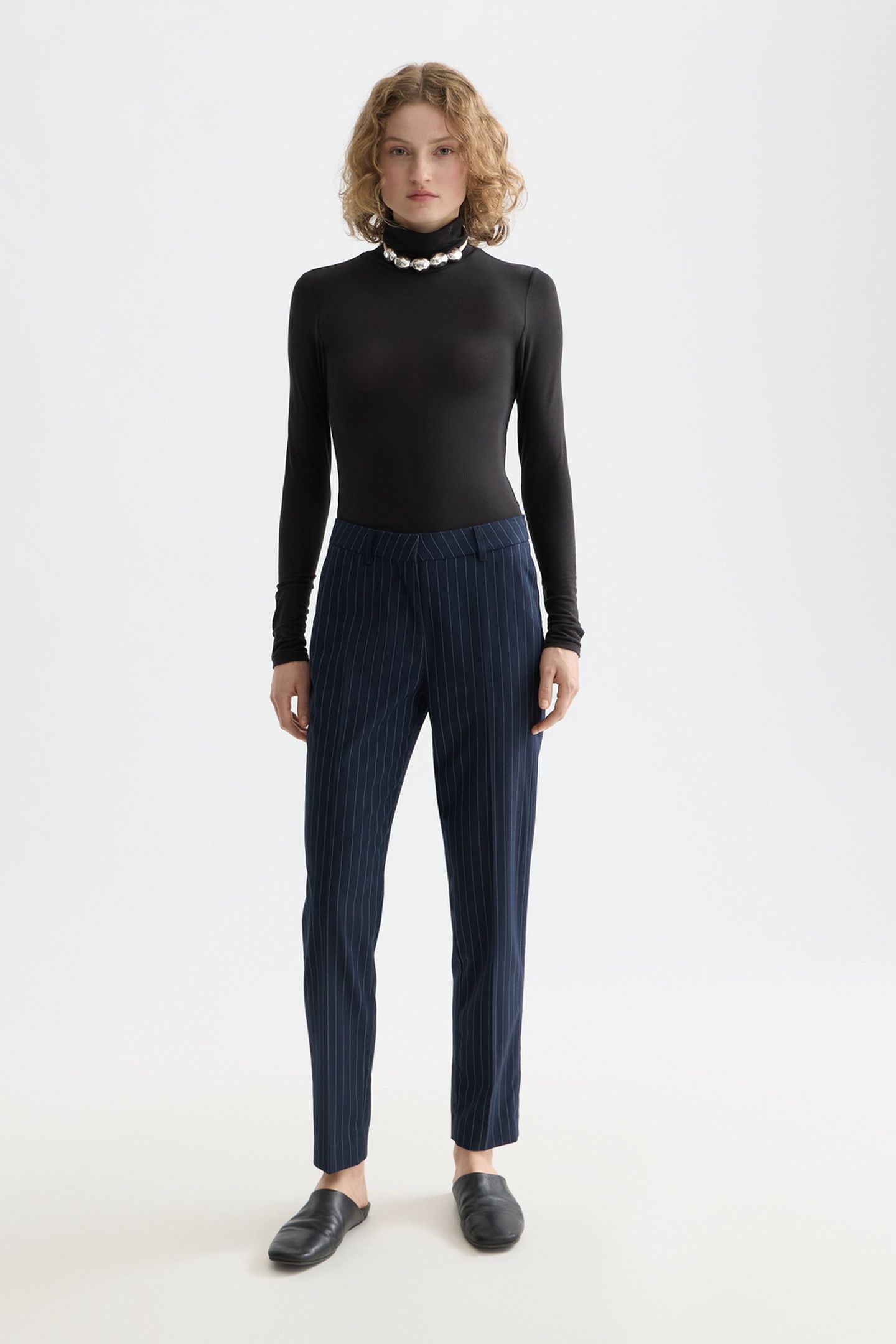 LOWRY PANT NIGHT BLUE PINSTRIPE 2