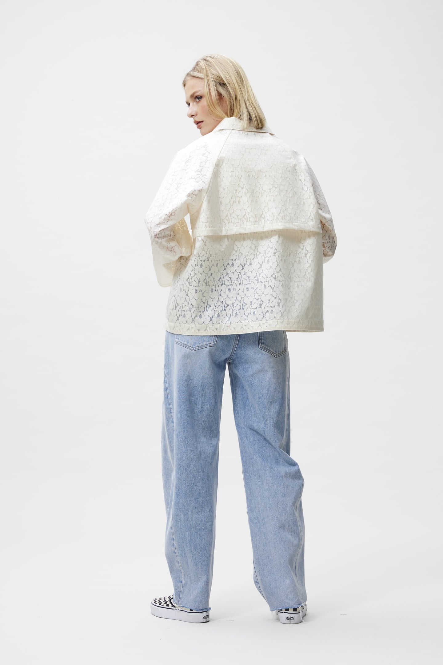 LACED RAINCOAT ECRU 3