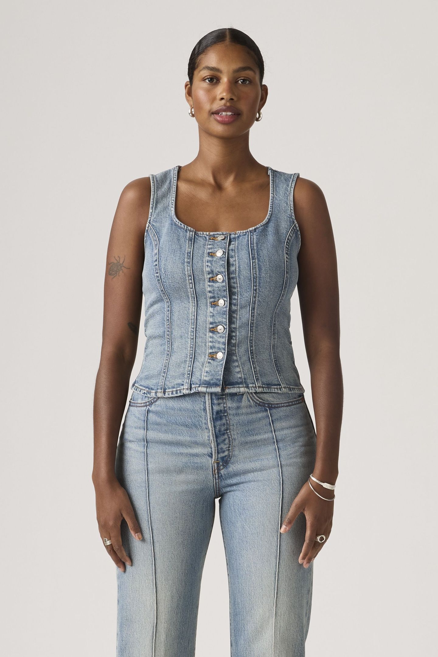SCULPTED TOP 1
