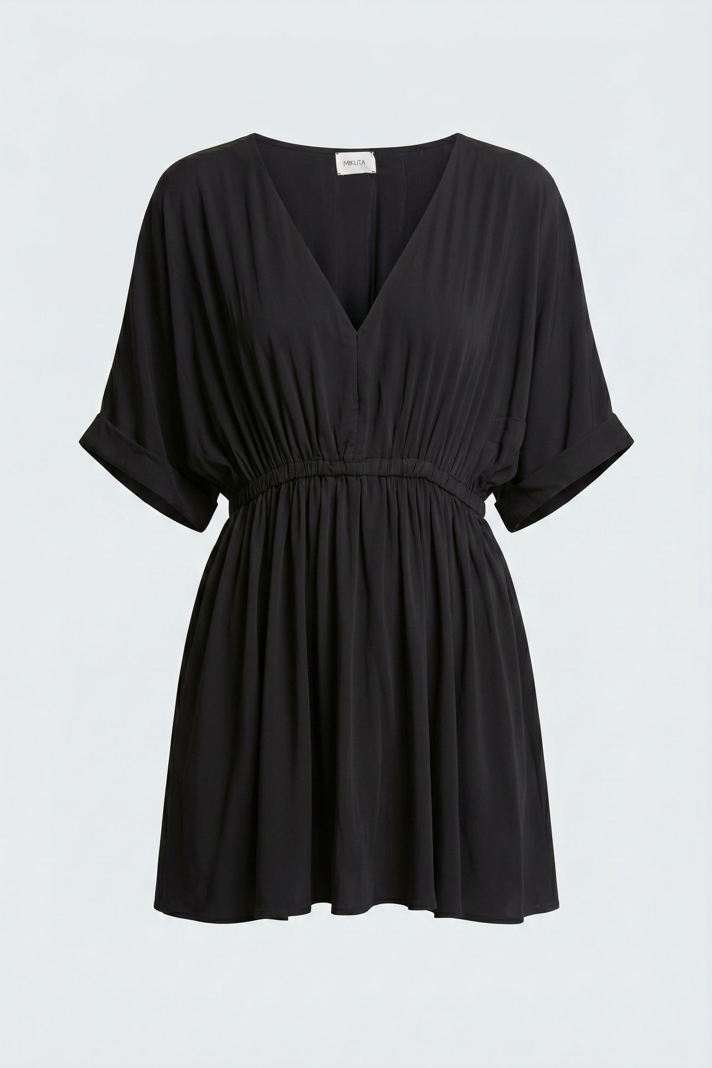THE BLACK SHORT CHILL DRESS 4
