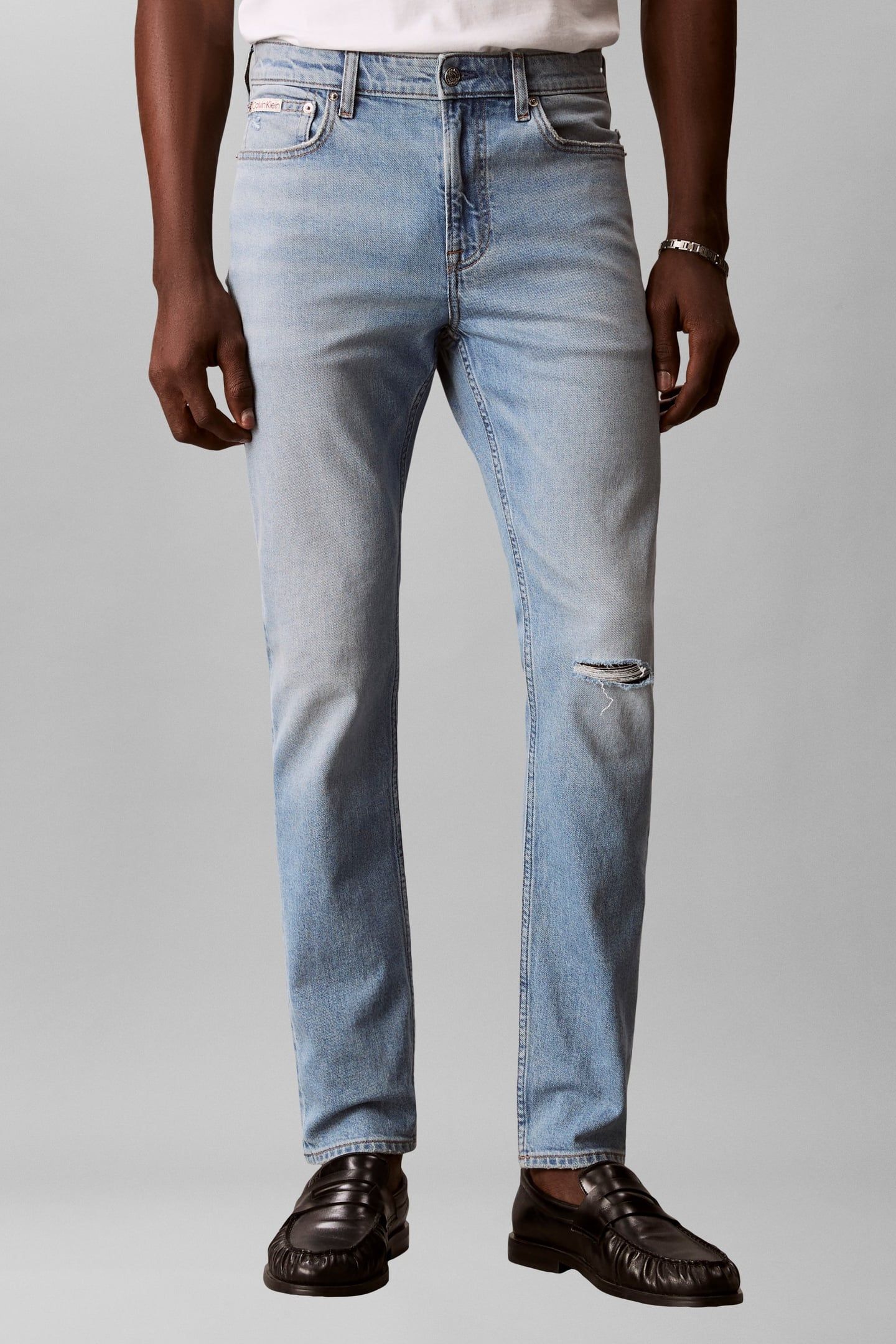 SLIM TAPER JEANS DISTRESSED SEA 1