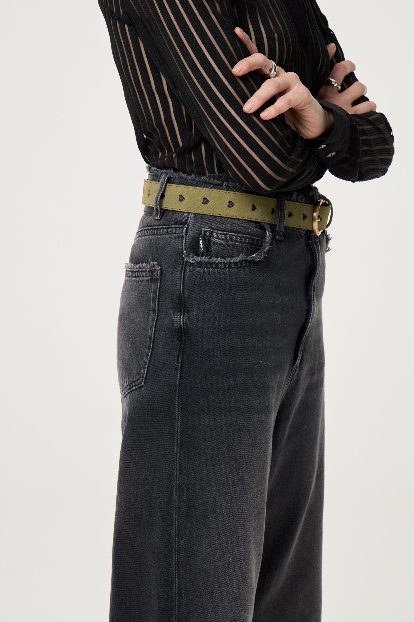 CUT IT OUT HEART BELT MARTINI OLIVE 2