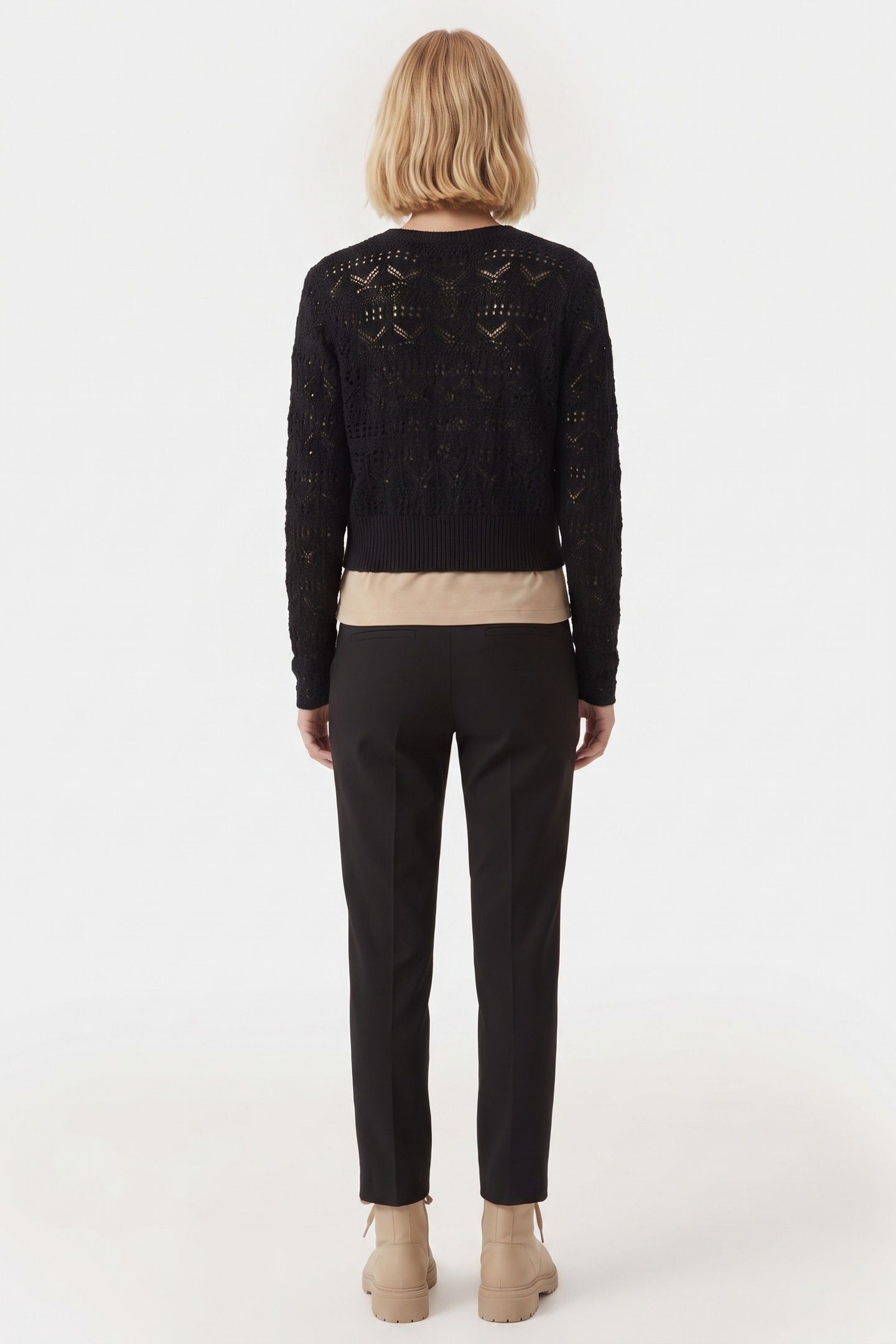LEYLAE PULLOVER BLACK 6