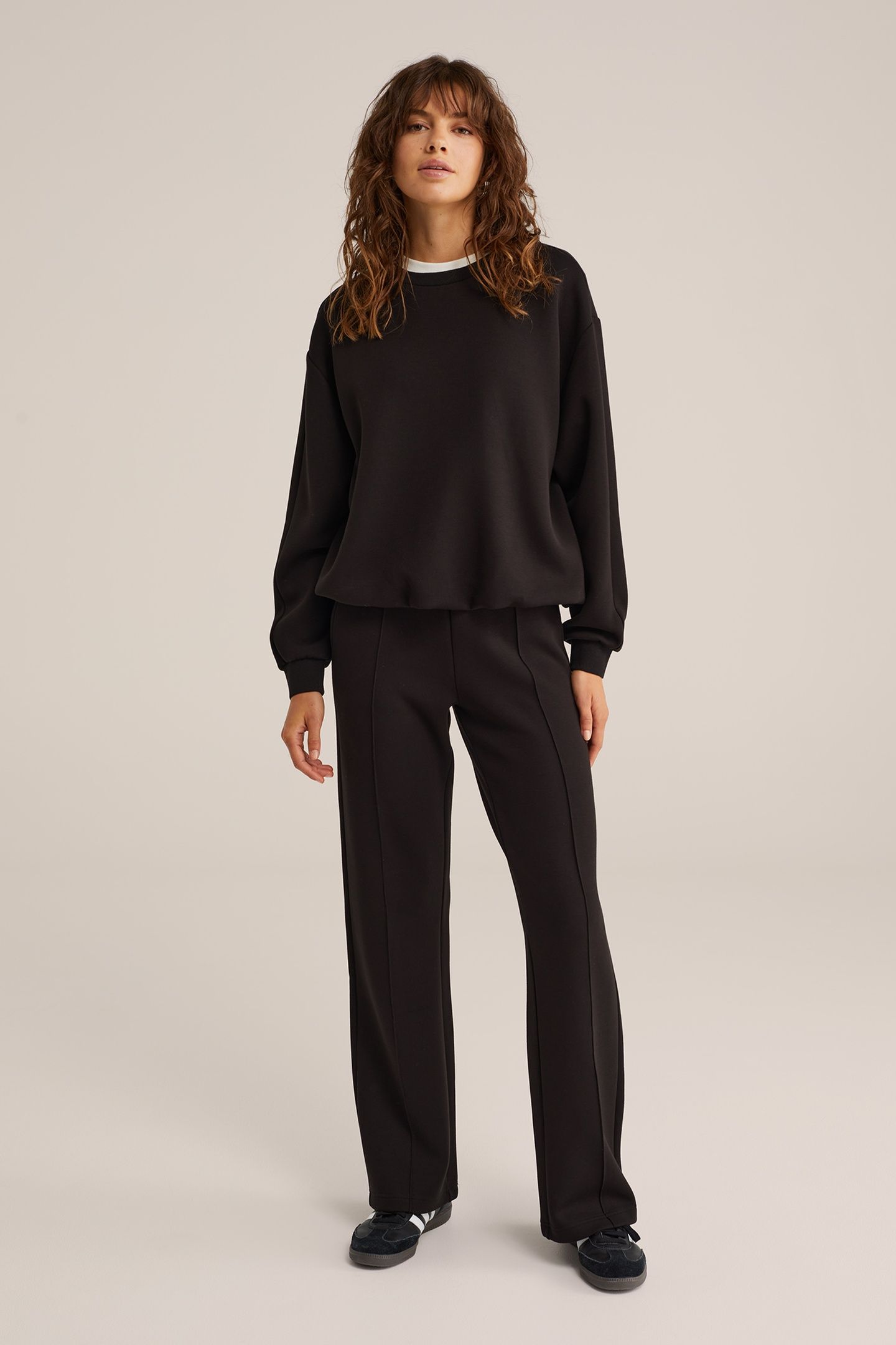 SWEATER BLACK 4