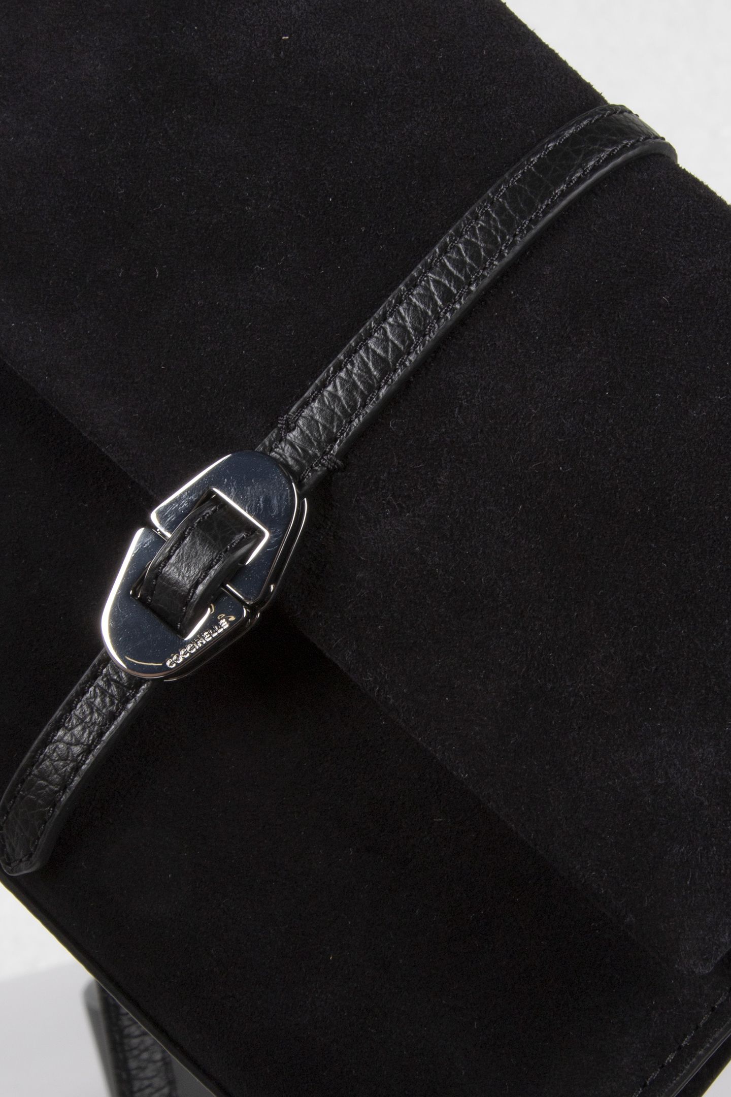 COCCINELLEDORIAN SUEDE NOIR 5
