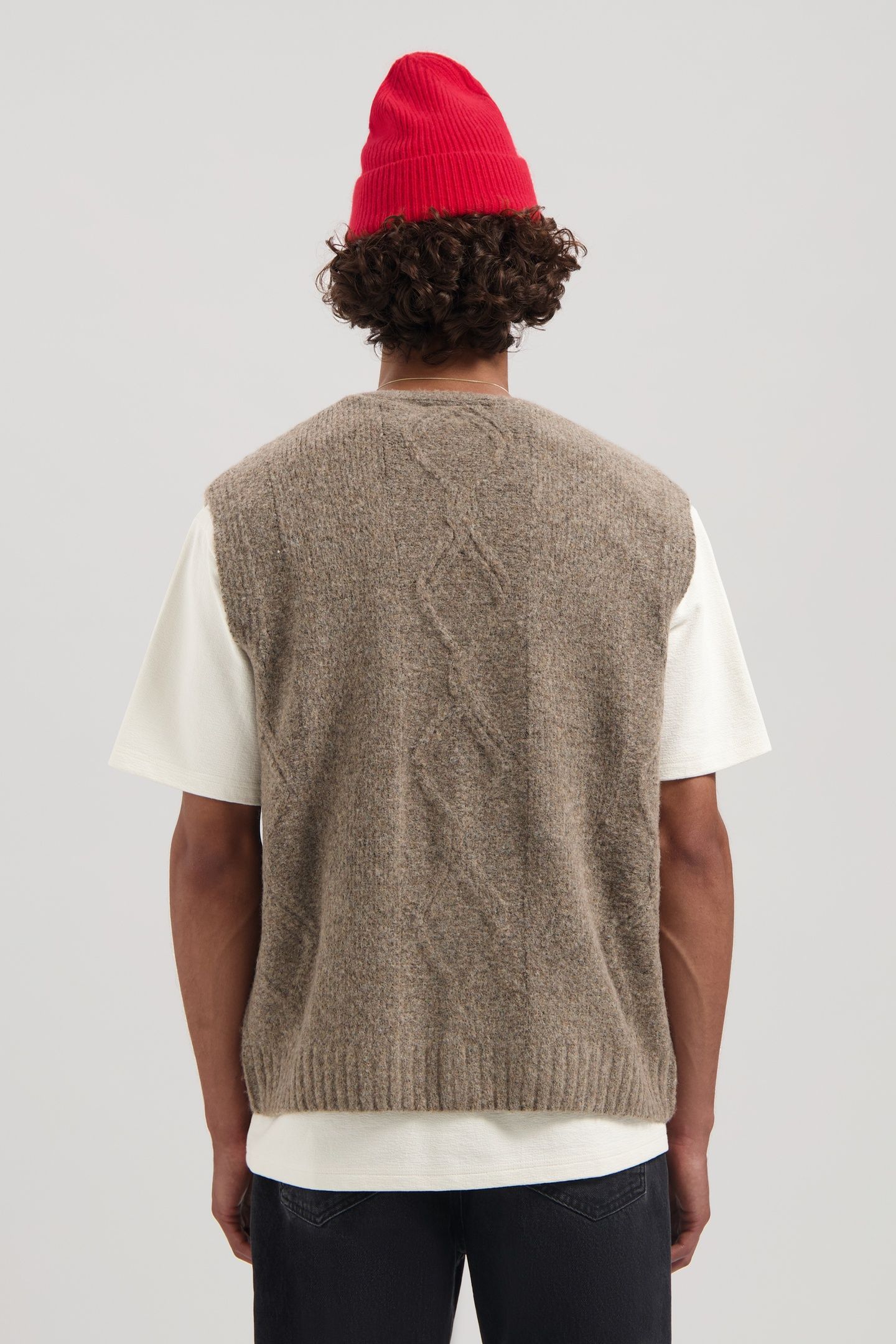 DS_HUGIN SLEEVELESS VEST DK. BROWN 3