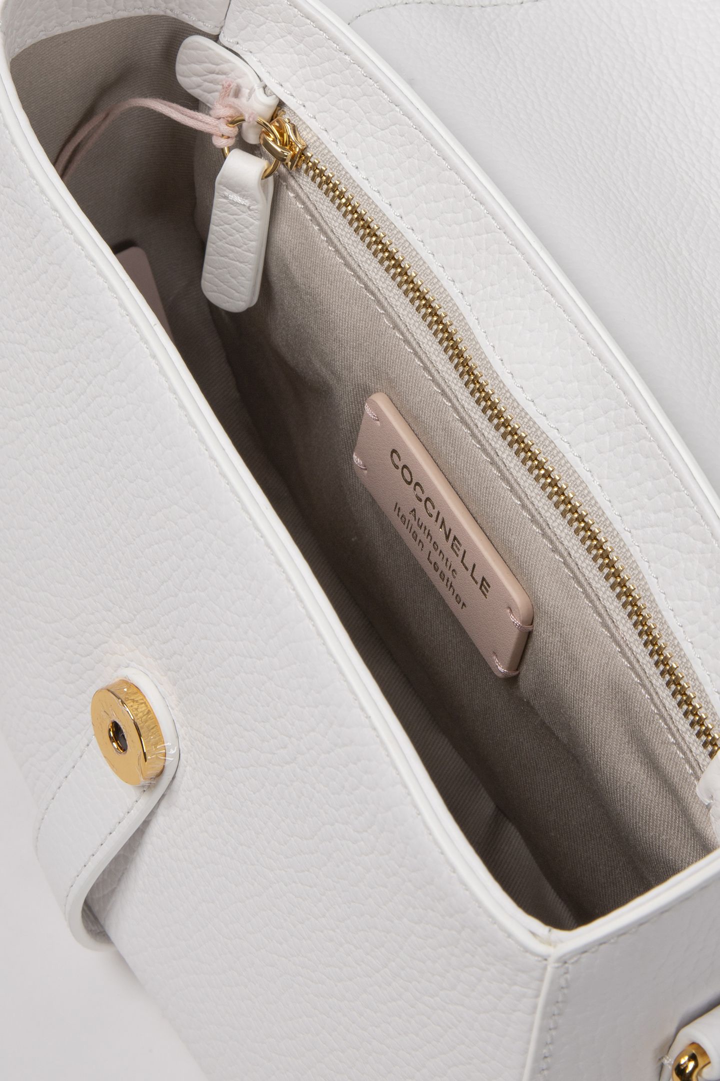 COCCINELLEMAGALU BRILLANT WHITE 5