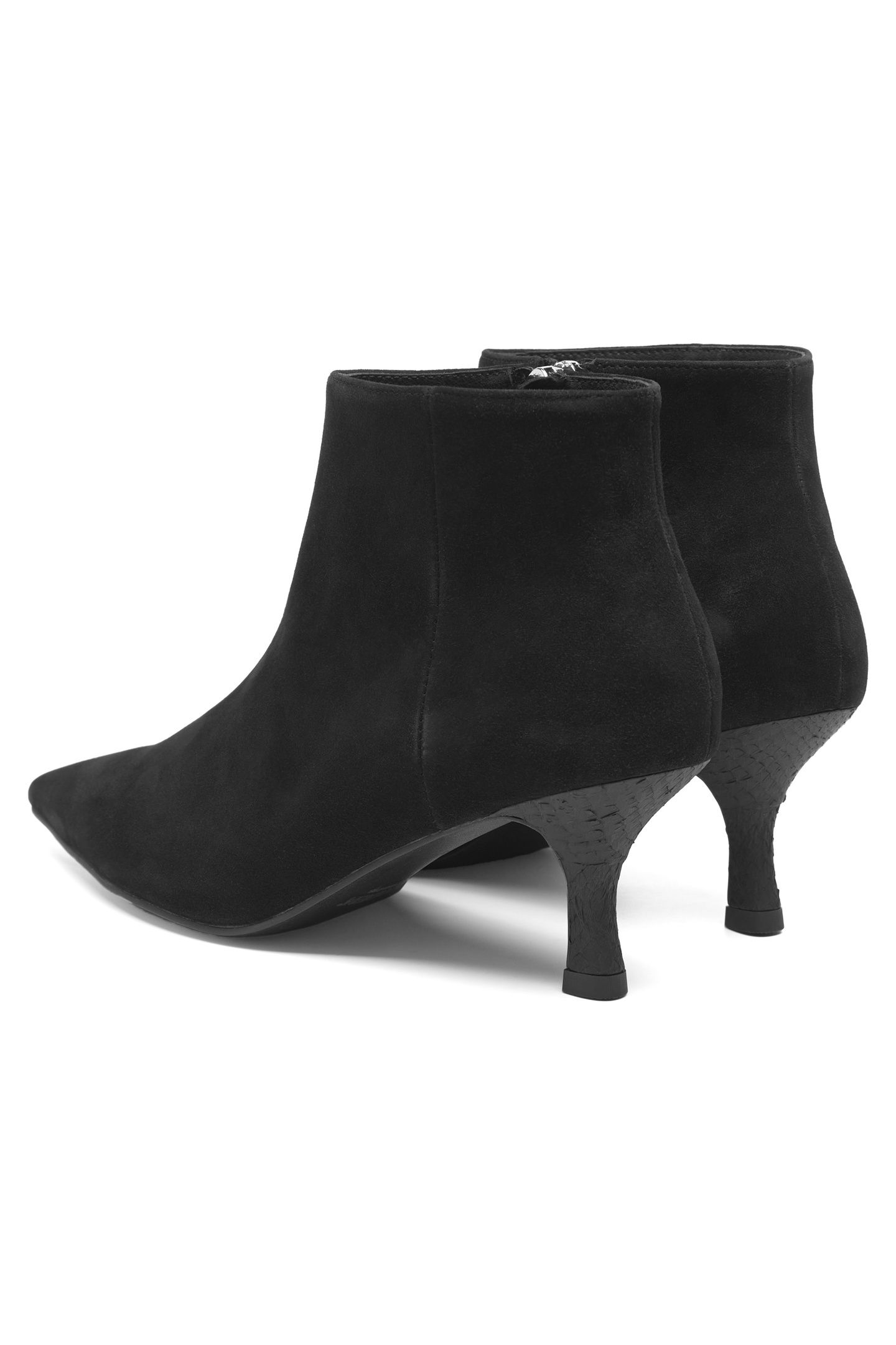 VERA S BLACK 4