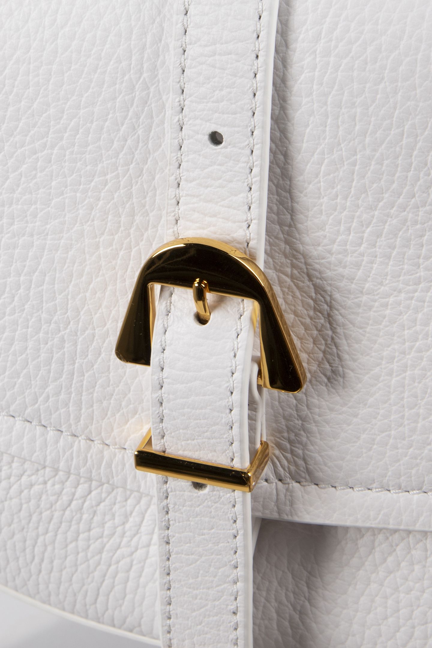 COCCINELLEMAGALU BRILLANT WHITE 4