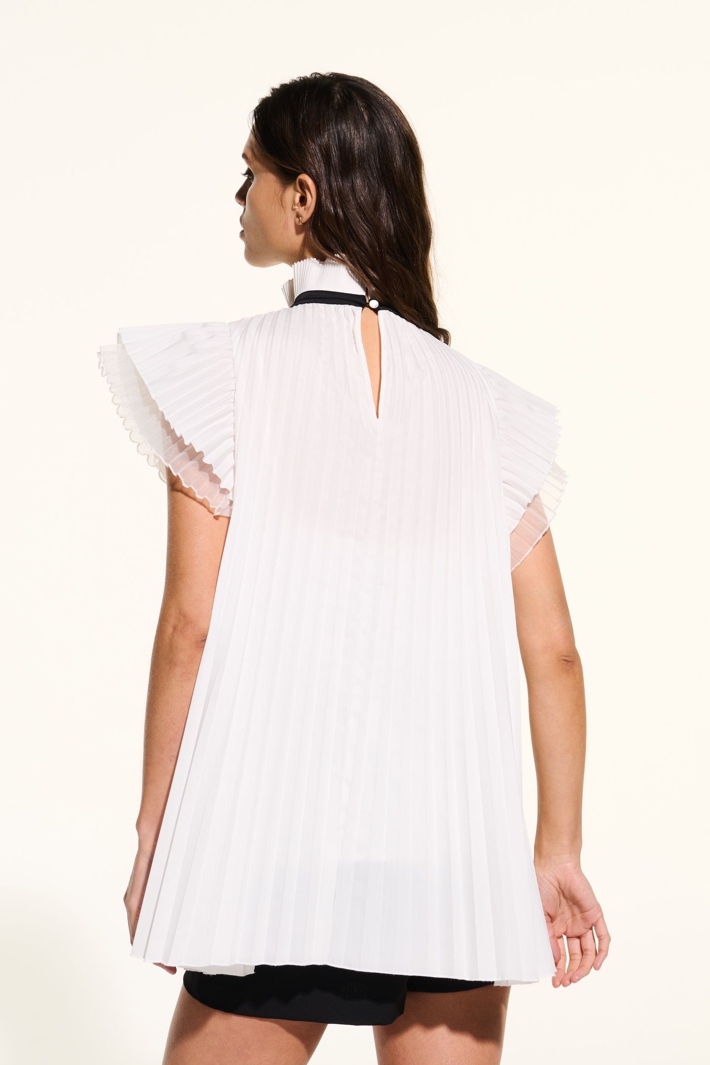 KARL STUDIO PLEATED BLOUSE WHITE 3
