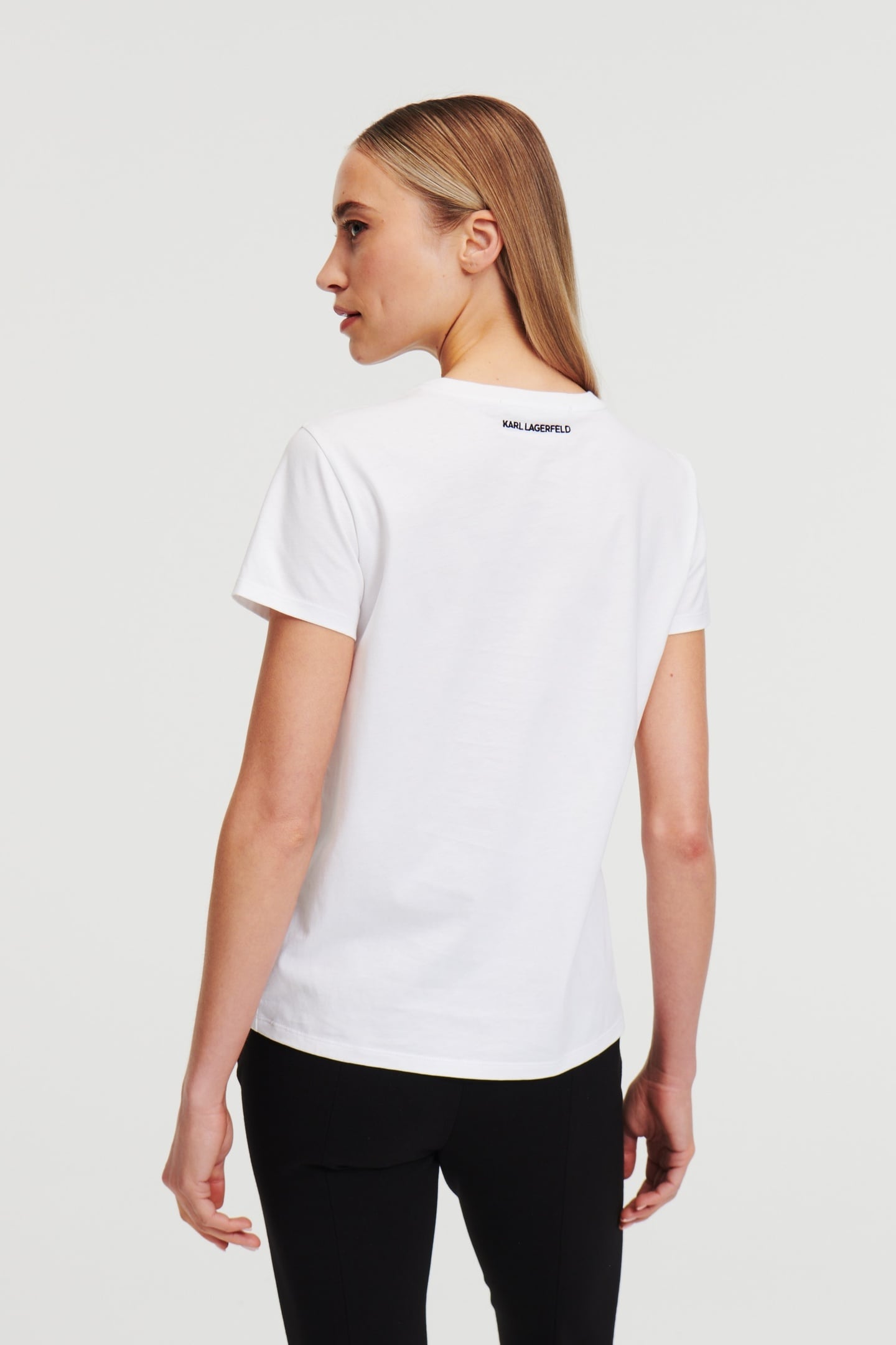 ESSENTIAL T-SHIRT WHITE 4
