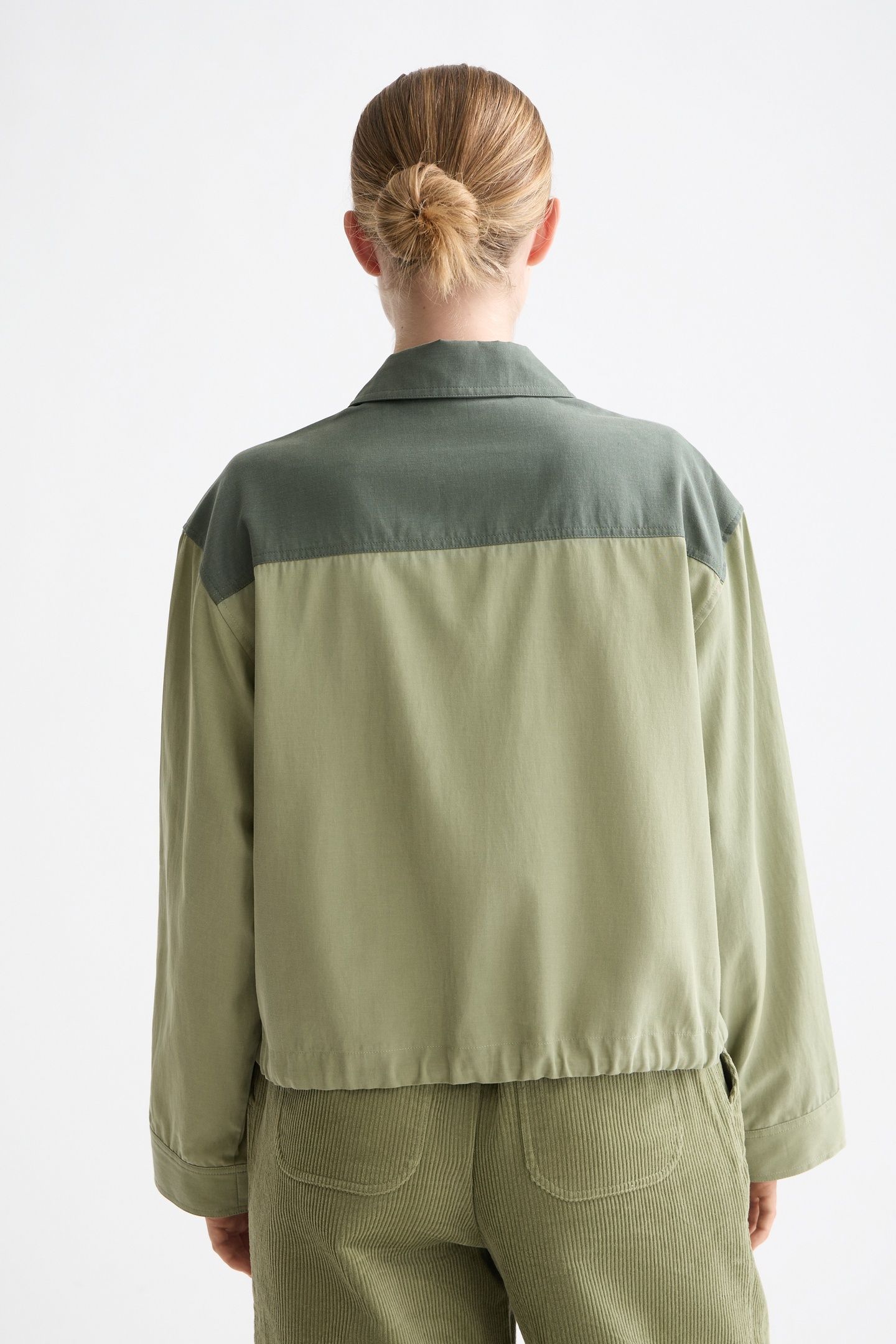 CONTRAST COLOUR SHIRT THYME 2