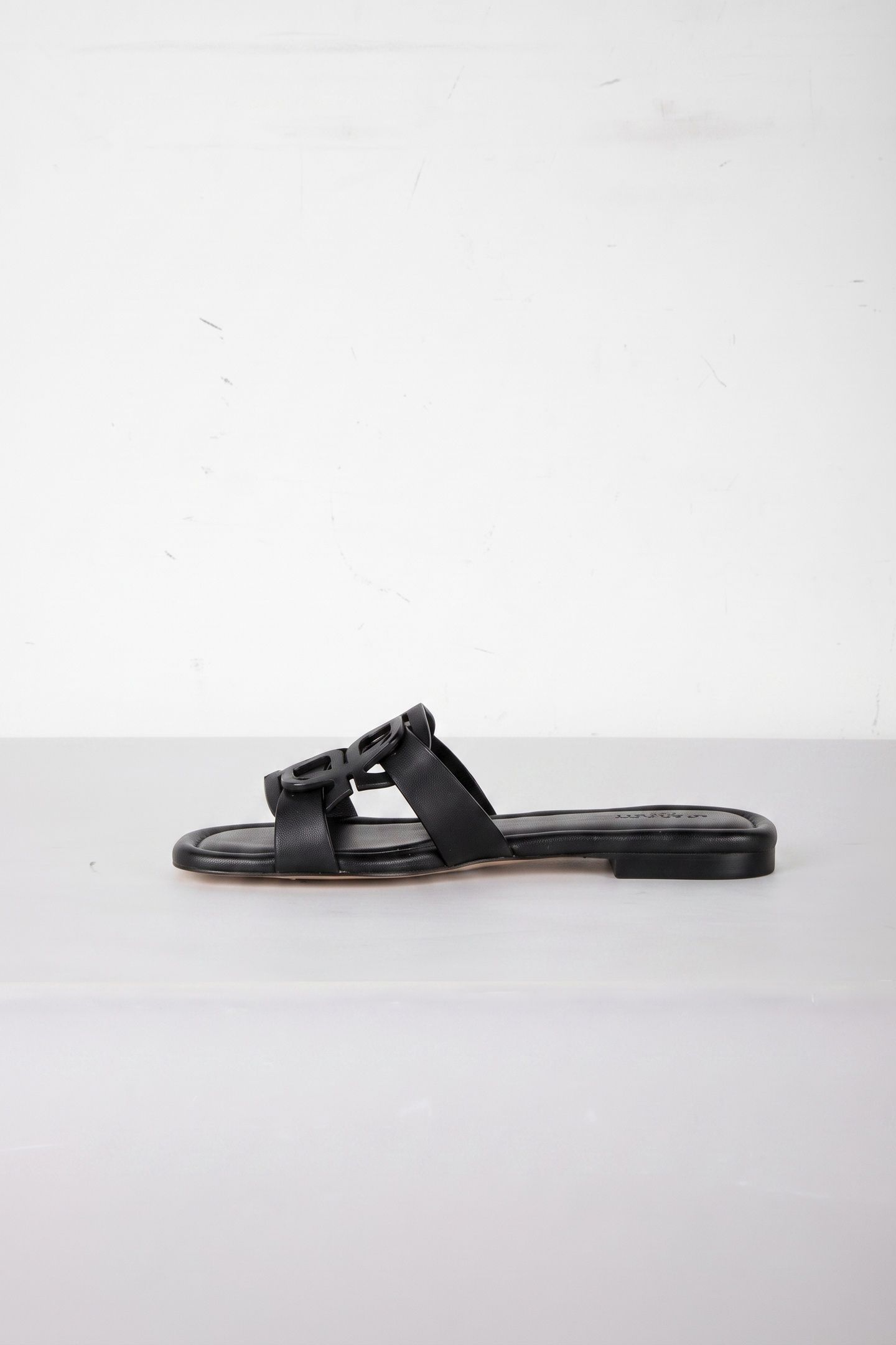 CASPER MOTIF SANDAL BLACK 2