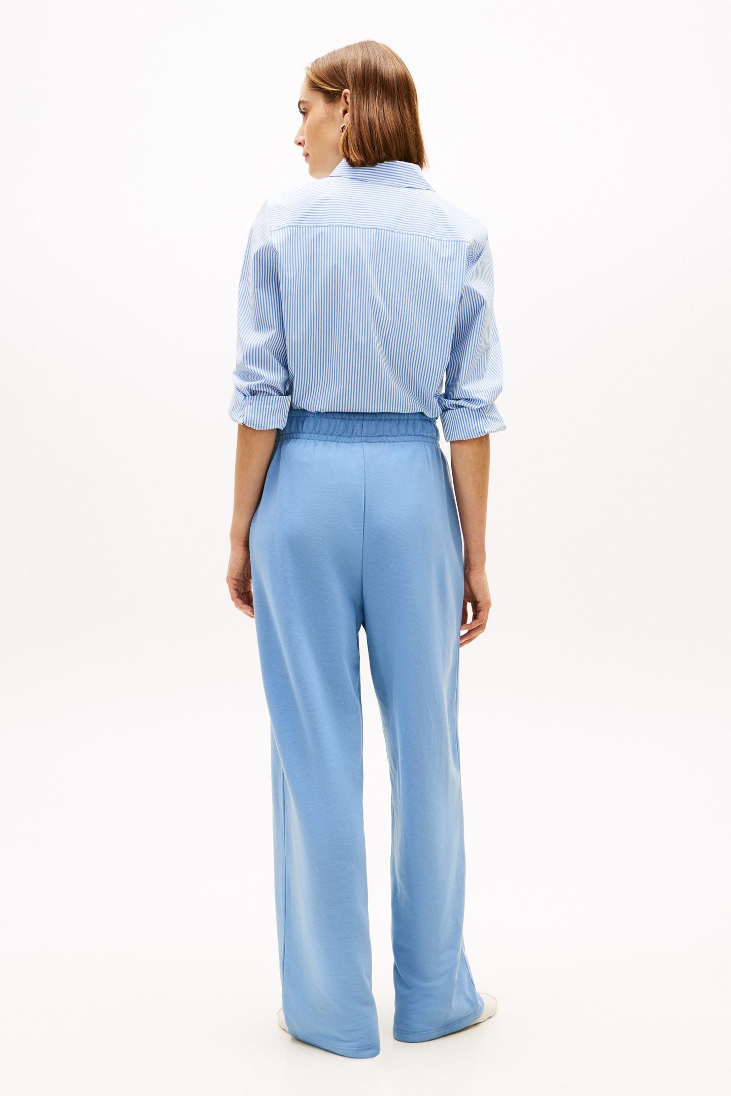 GOLD BUTTON SCRIPT SWEATPANTS CLEAR WATER 3