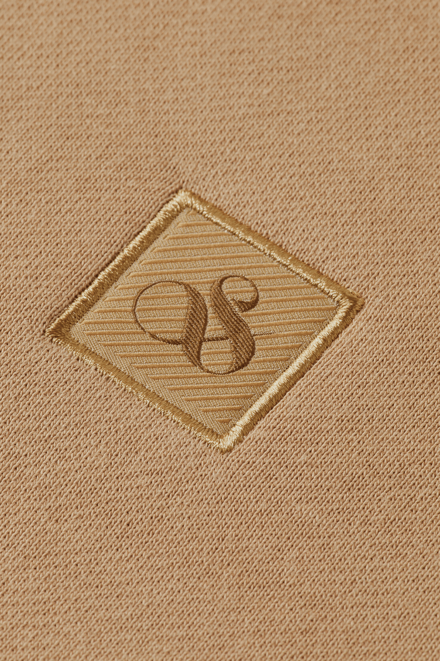 REGULAR-FIT LOGO BADGE HOODIE TANNIN 3