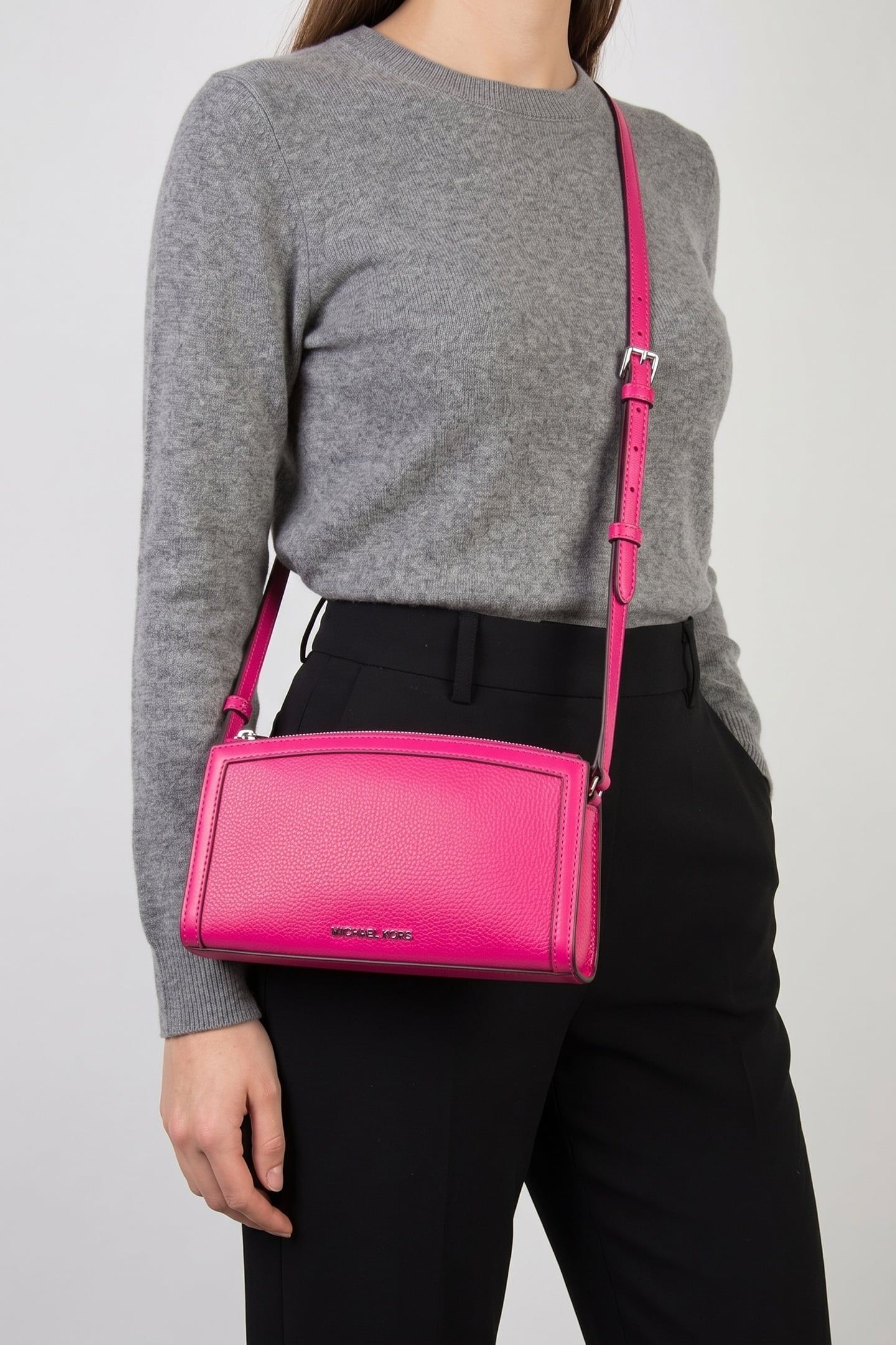 MEDIUM CURVED TOP ZIP CROSSBODY RASPBERRY 1