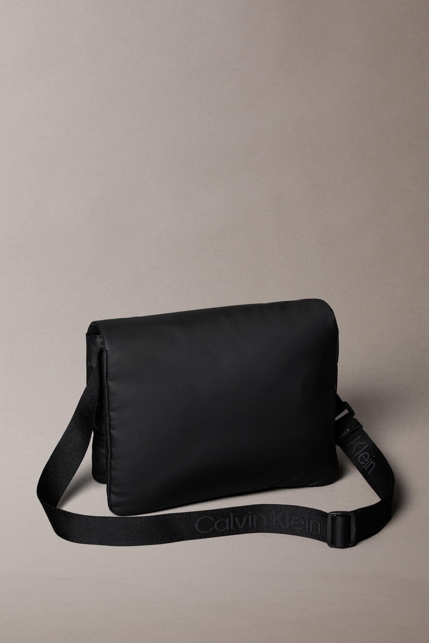 PUFFER UTILITY MESSENGER BAG BLACK 3