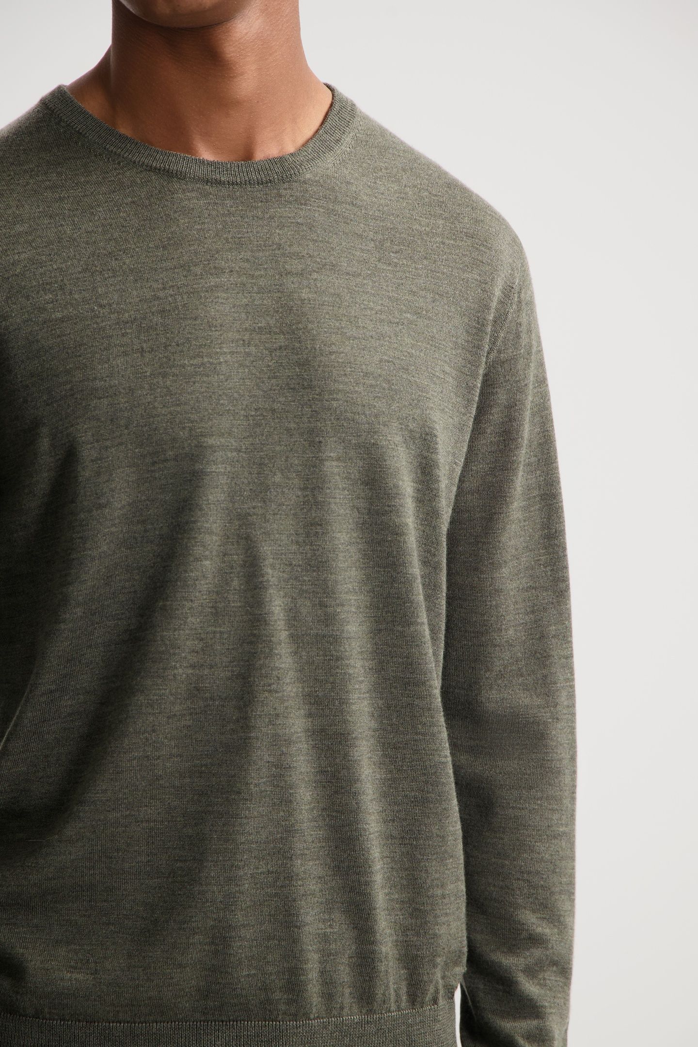 DS_DESTIN CREWNECK DARK ARMY 5