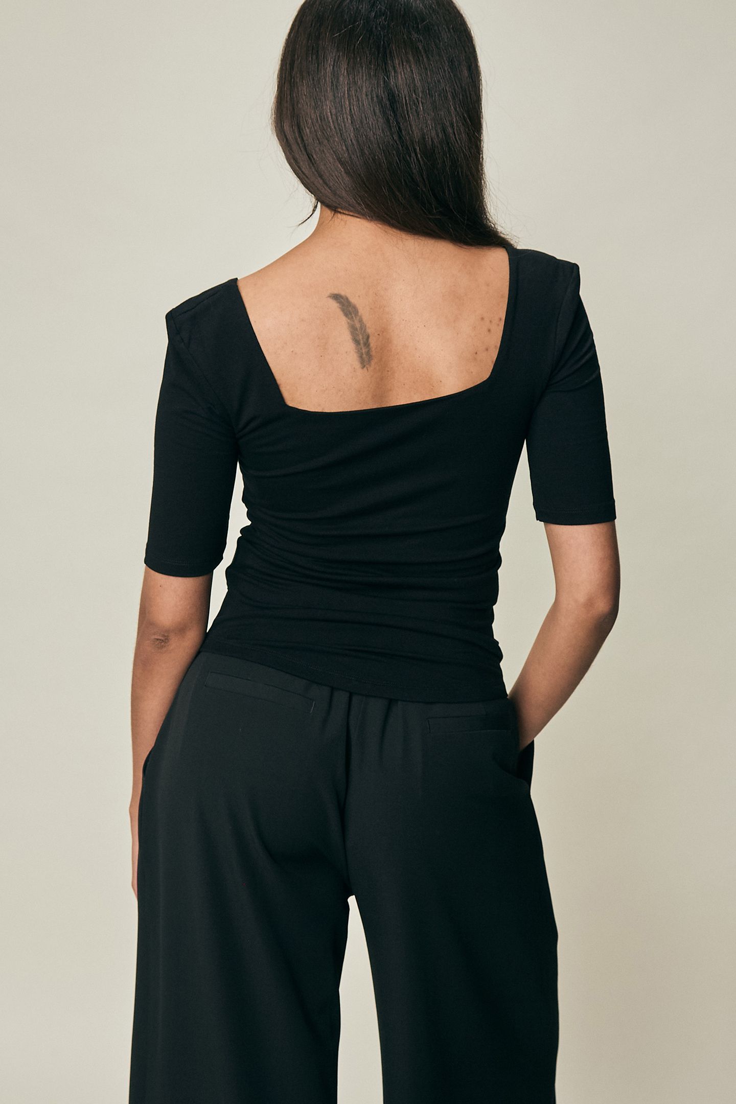 OLEA TOP BLACK 4