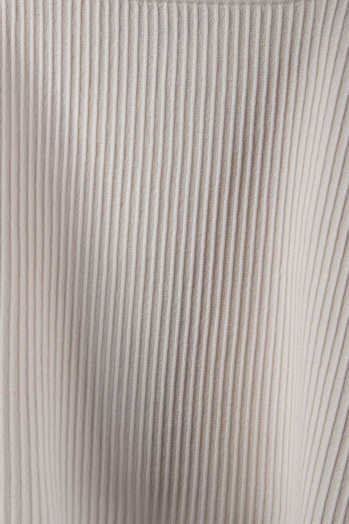 ARI TANK WHITE 5