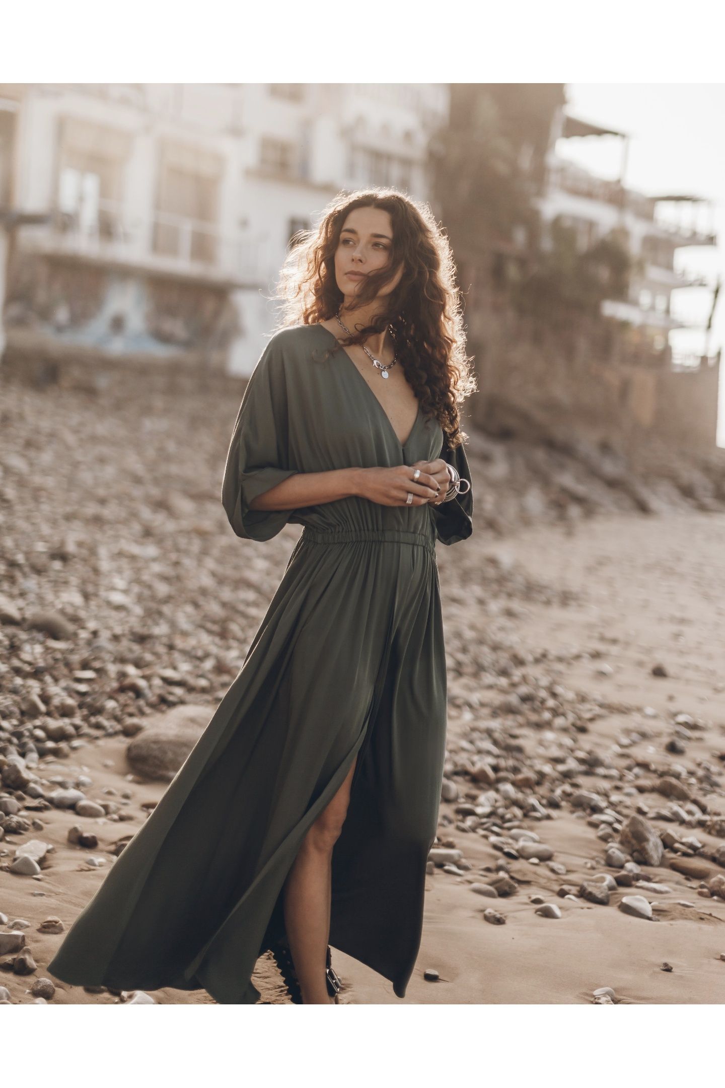 THE GREEN LONG CHILL DRESS 2