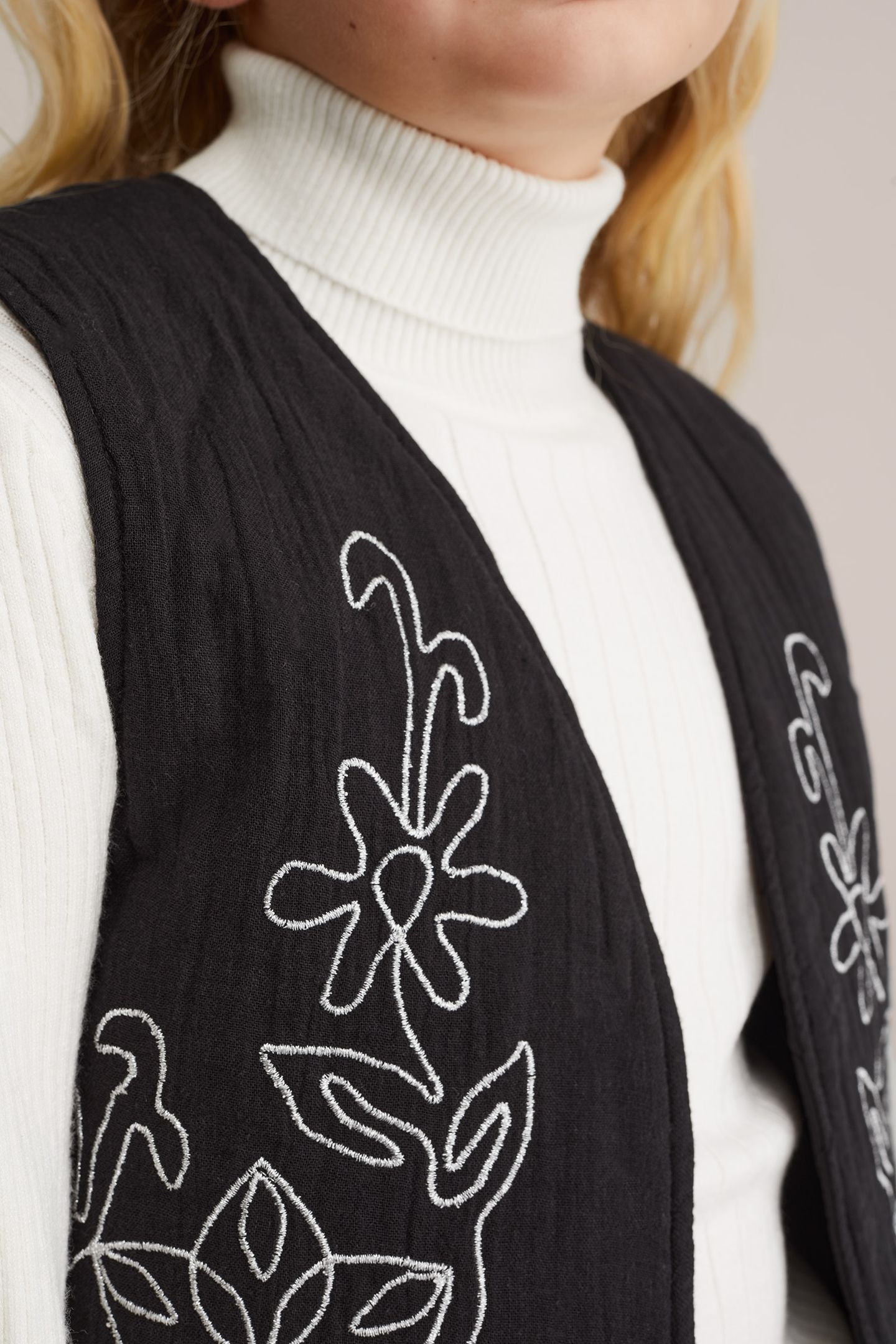GILET BLACK 5