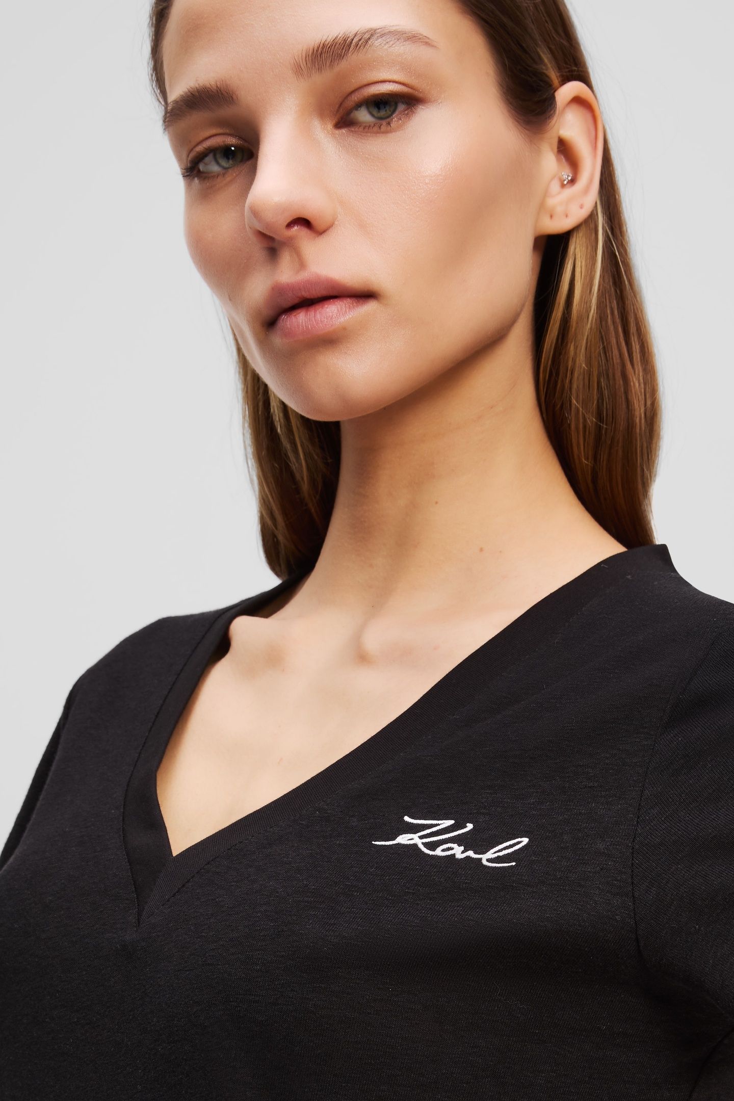 LINEN BLEND V-NECK T-SHIRT BLACK 8