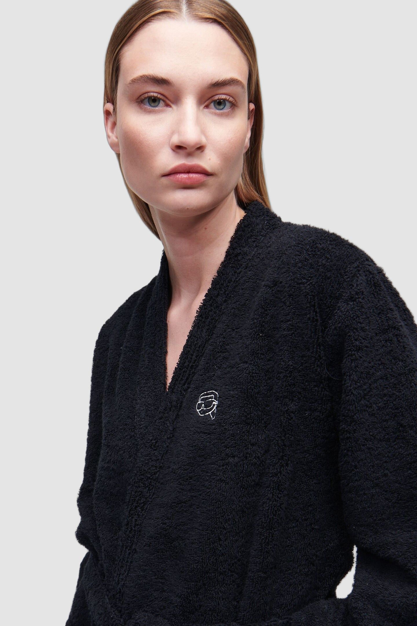 IKONIK 2.0 BATHROBE BLACK 5