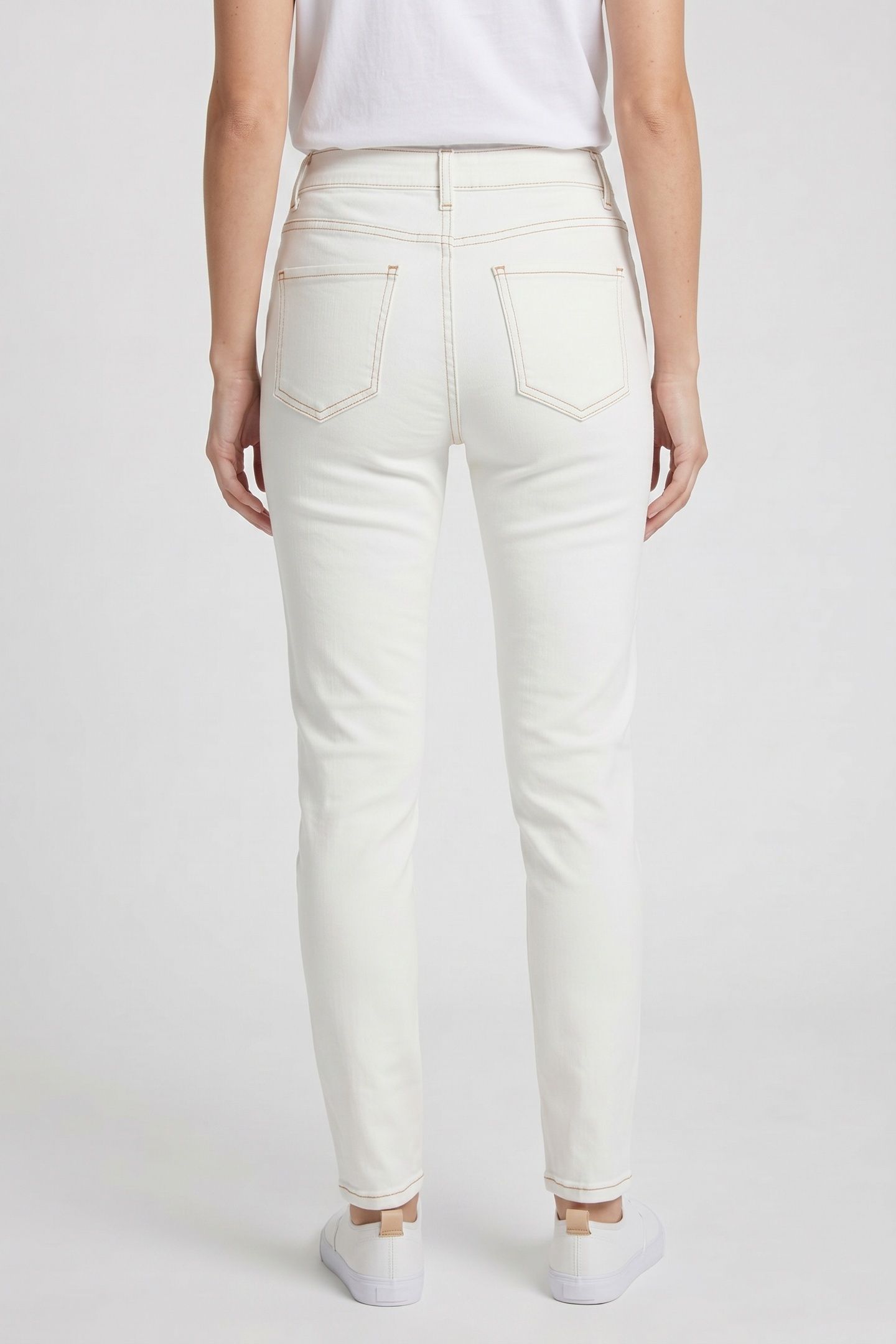 JEAN CSCOTT ECRU 2
