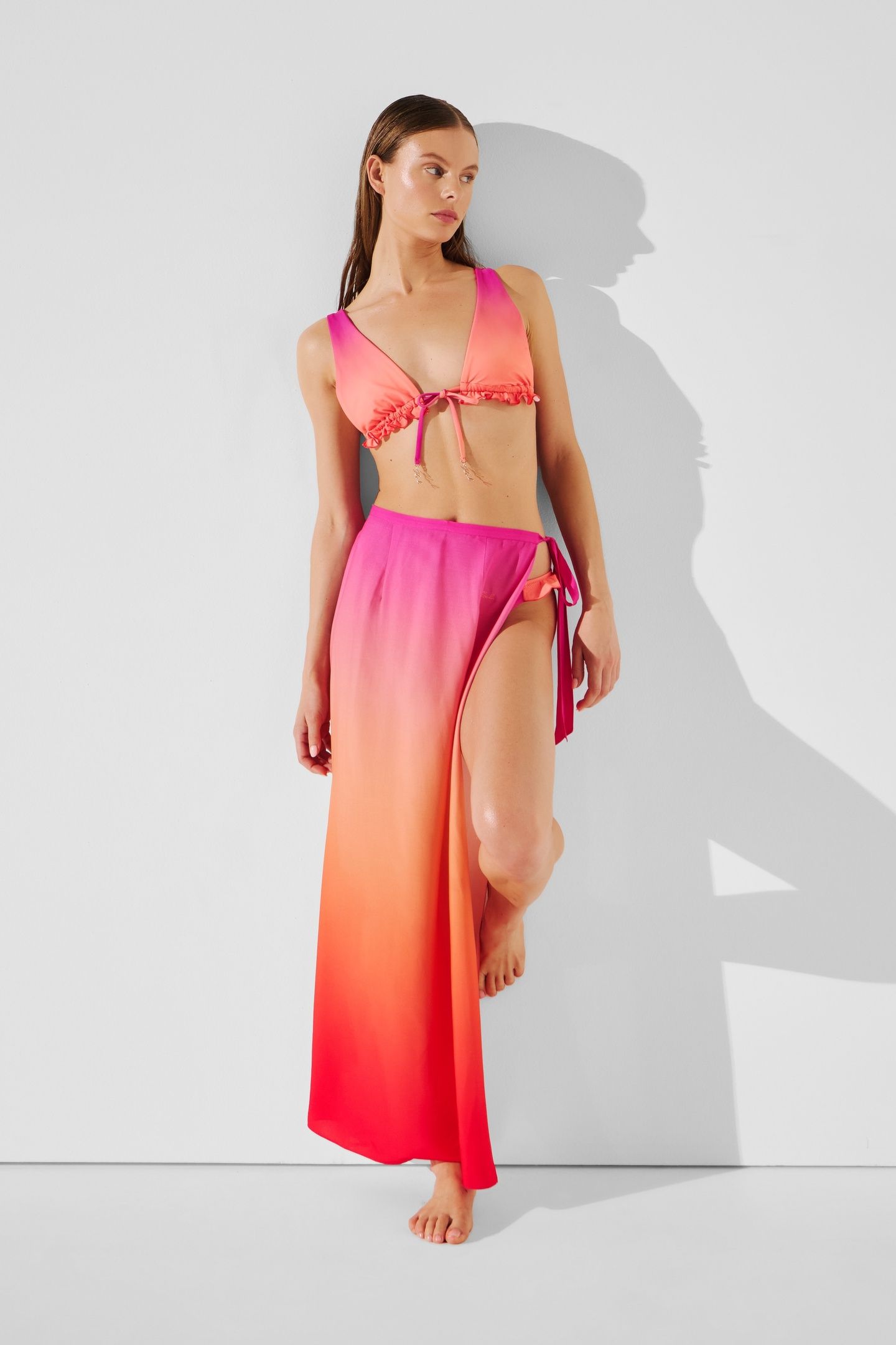 PRINTED PLUNGE TRIANGLE TOP OMBRE HIBISCUS -CARMELIA 4