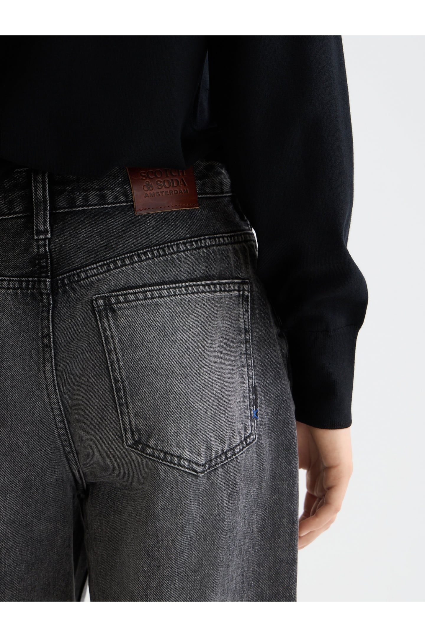 RIPPLE STRAIGHT JEANS — ABSOLUTE BLACK 6