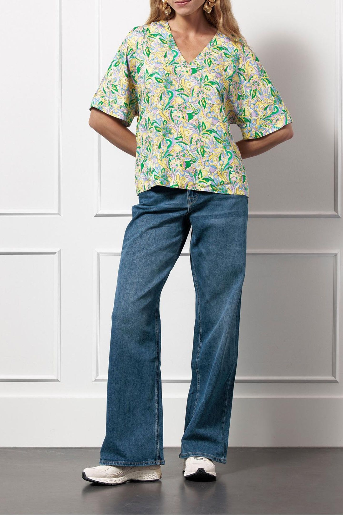 PATTY PASTEL V NECK TOP MULTI COLOR 2