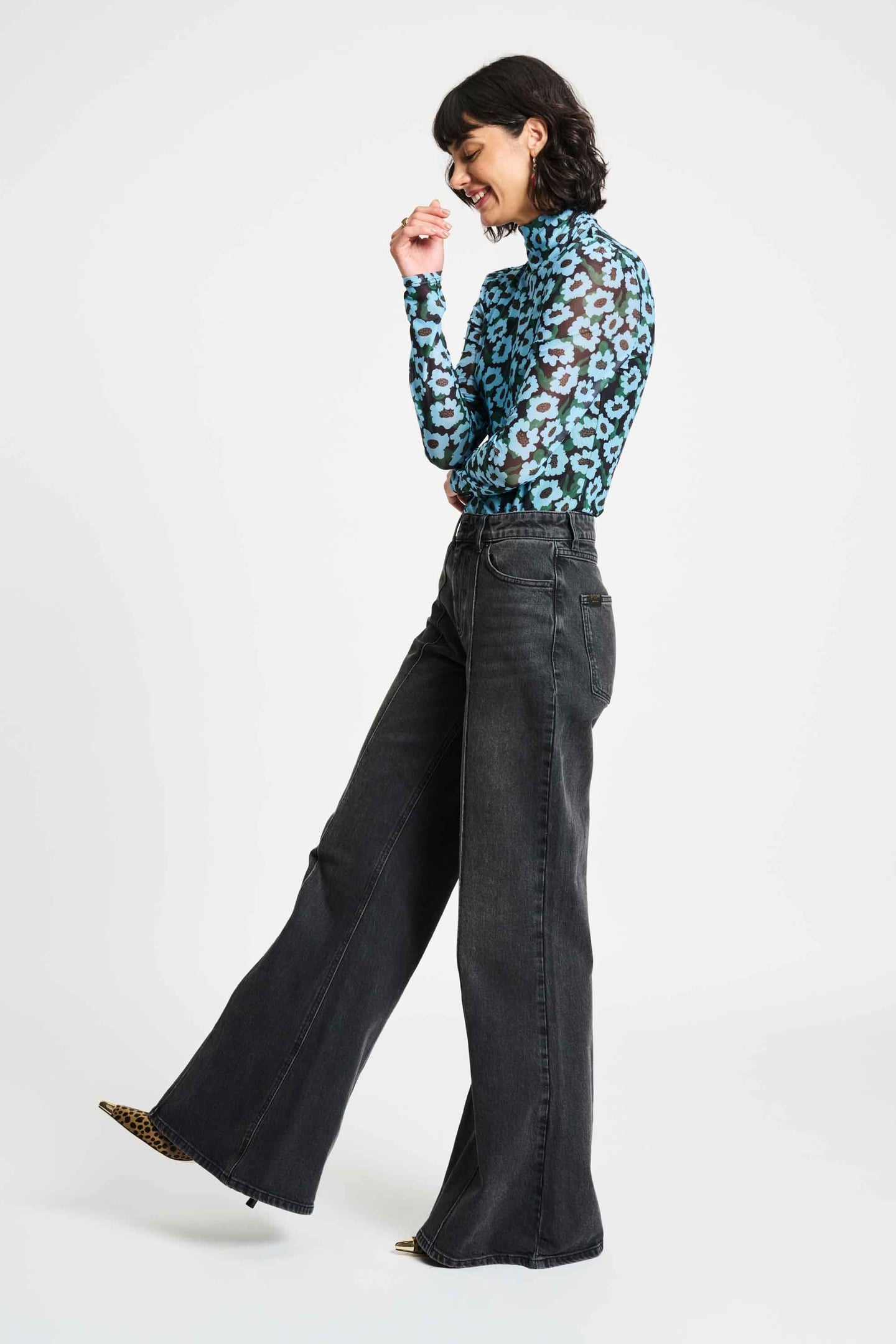 TURTLENECK - WILD FLOWERS BLUE 1