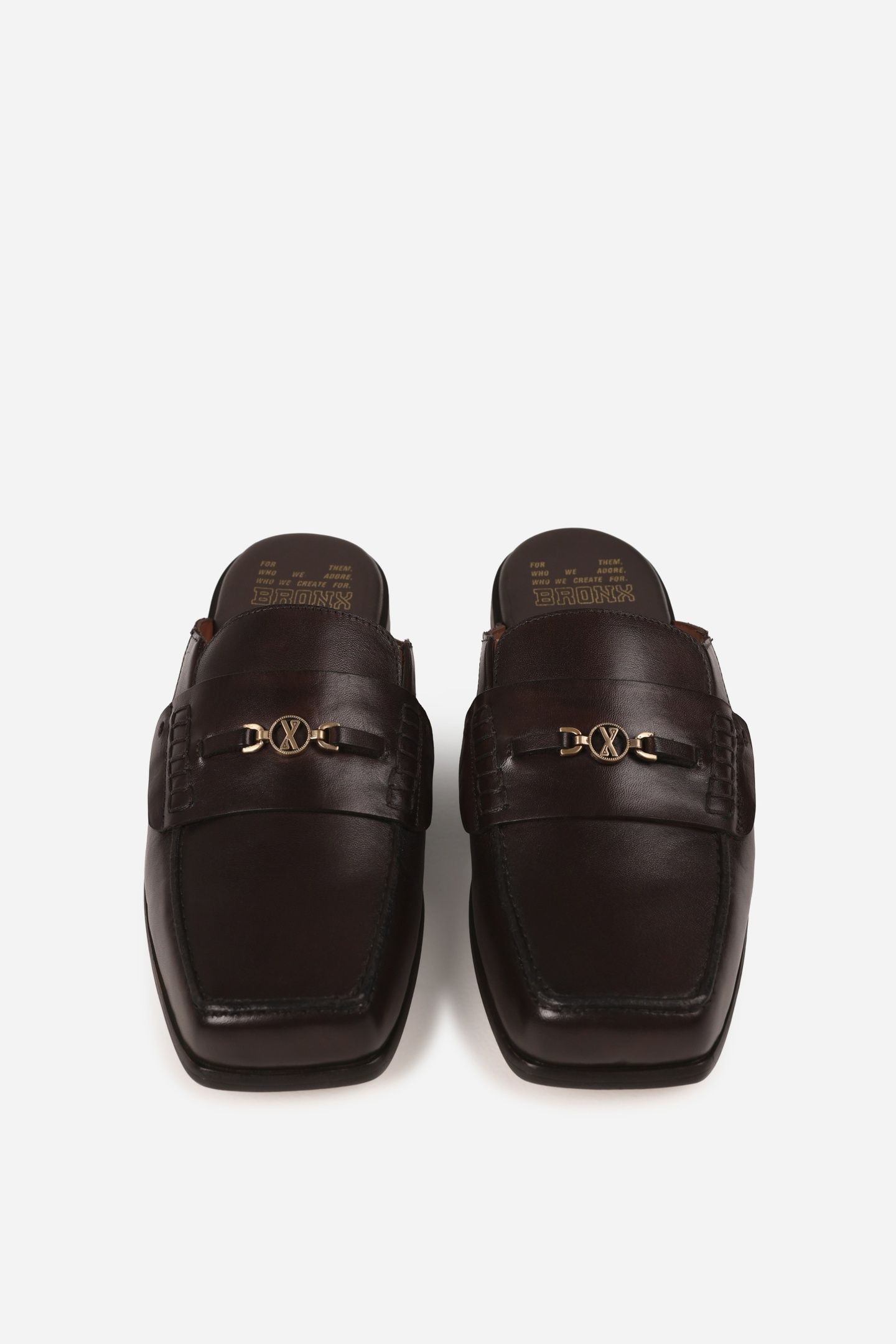 COLB-Y LOW SHOE COFFEE BEAN 6