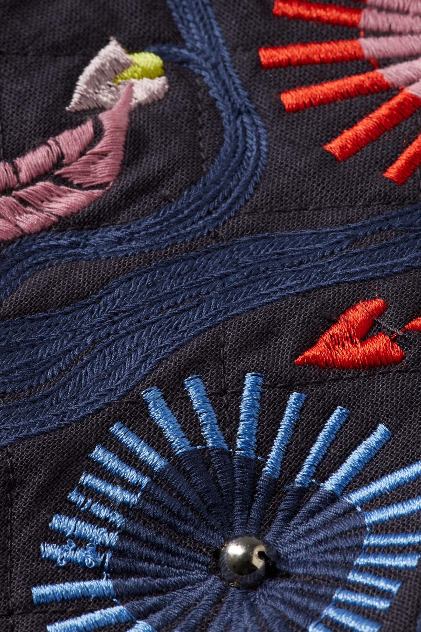 EMBROIDERED GILET CHARCOAL ART 7