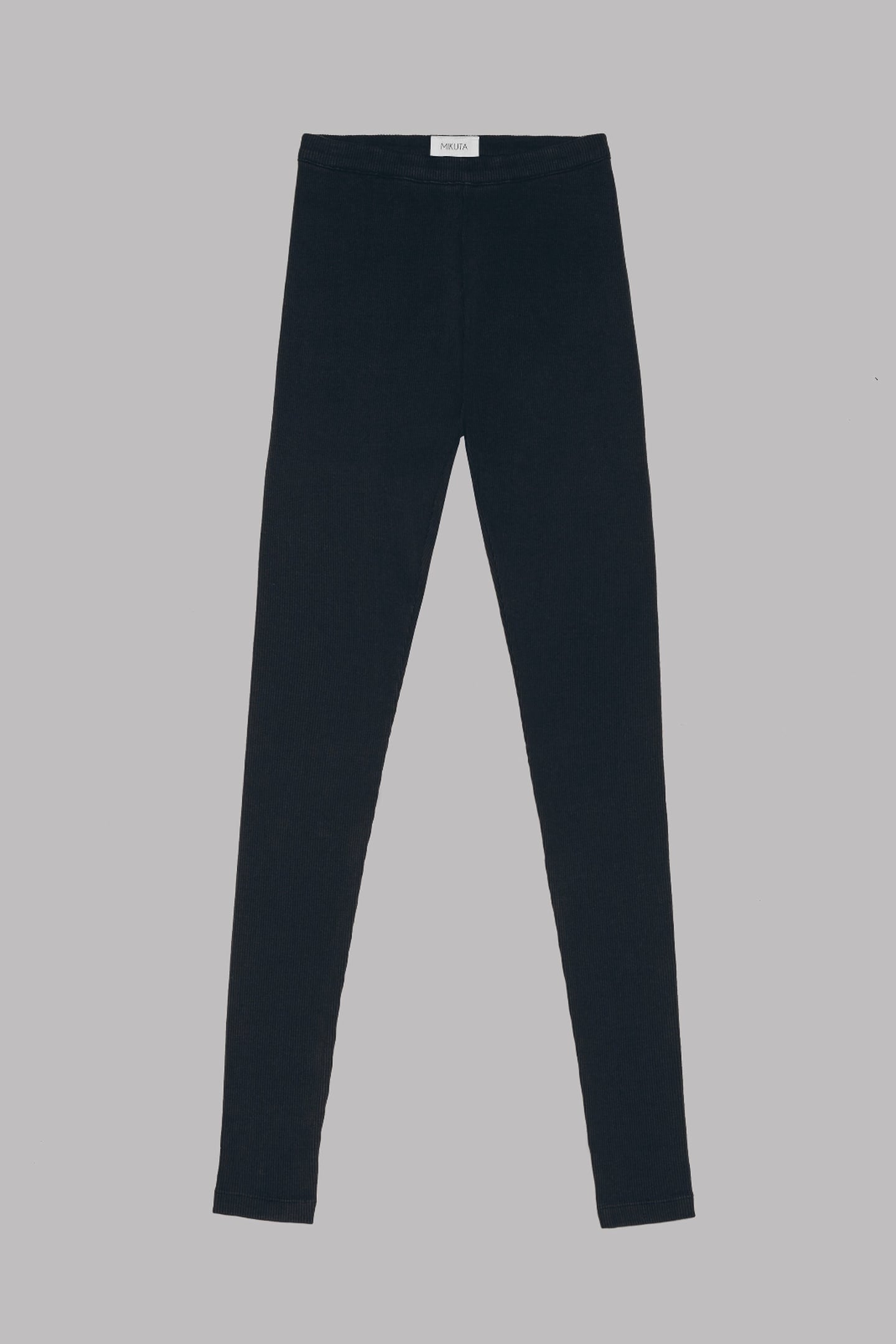THE BLACK RIBBED LEGGINGS 3