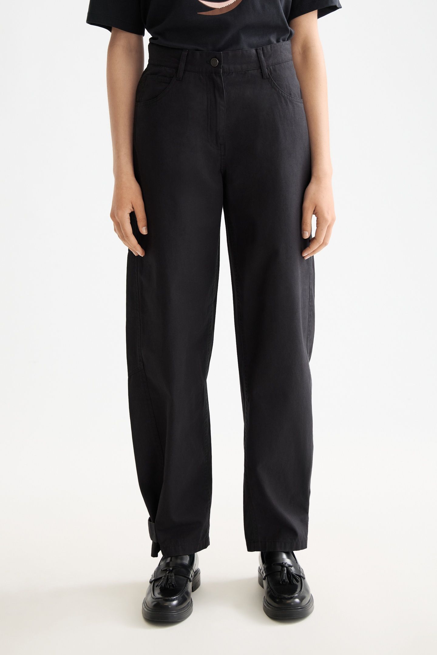 LOTUS BARREL LEG SEAM DETAIL PANT METEORITE 1