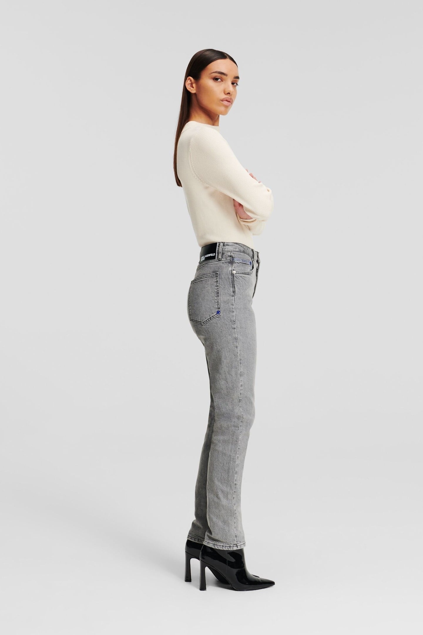 TAPERED DENIM WASHED GREY 8