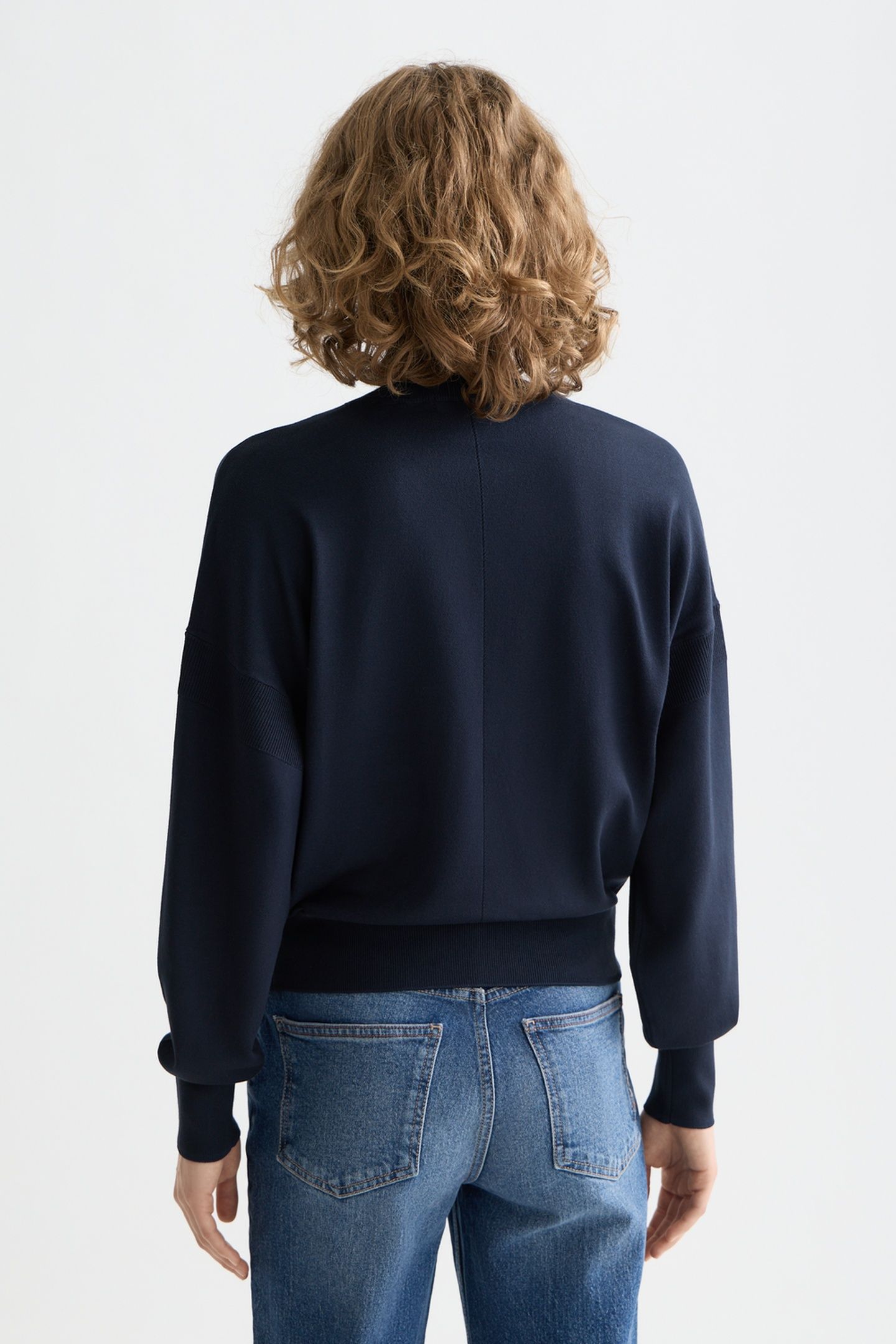 V-NECK RELAXED PULLOVER NIGHT 3