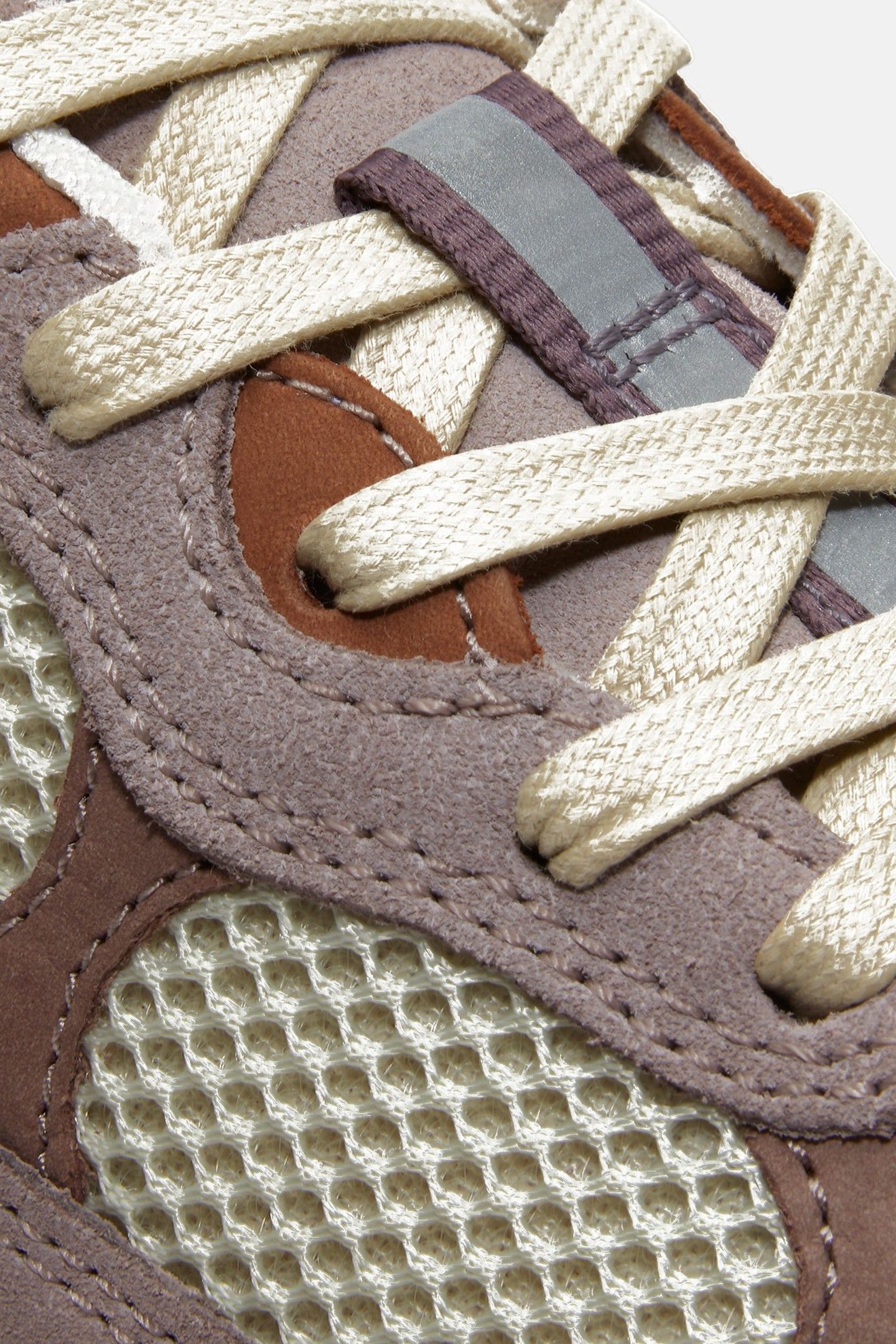 LOW LACE UP SNEAKER LIGHT BEIGE 9