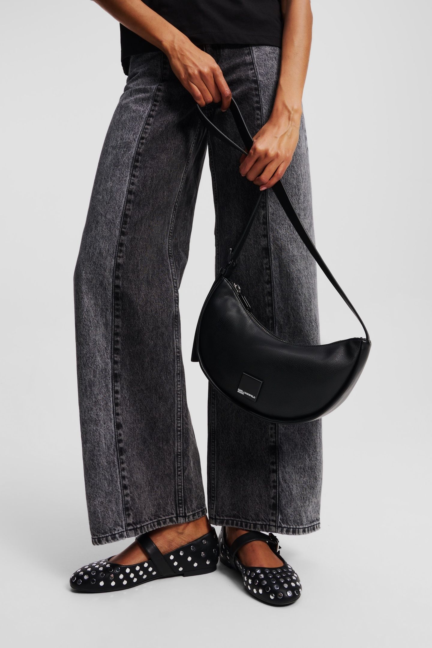 KLJ BOX LOGO SOFT HALFMOON BAG BLACK 3