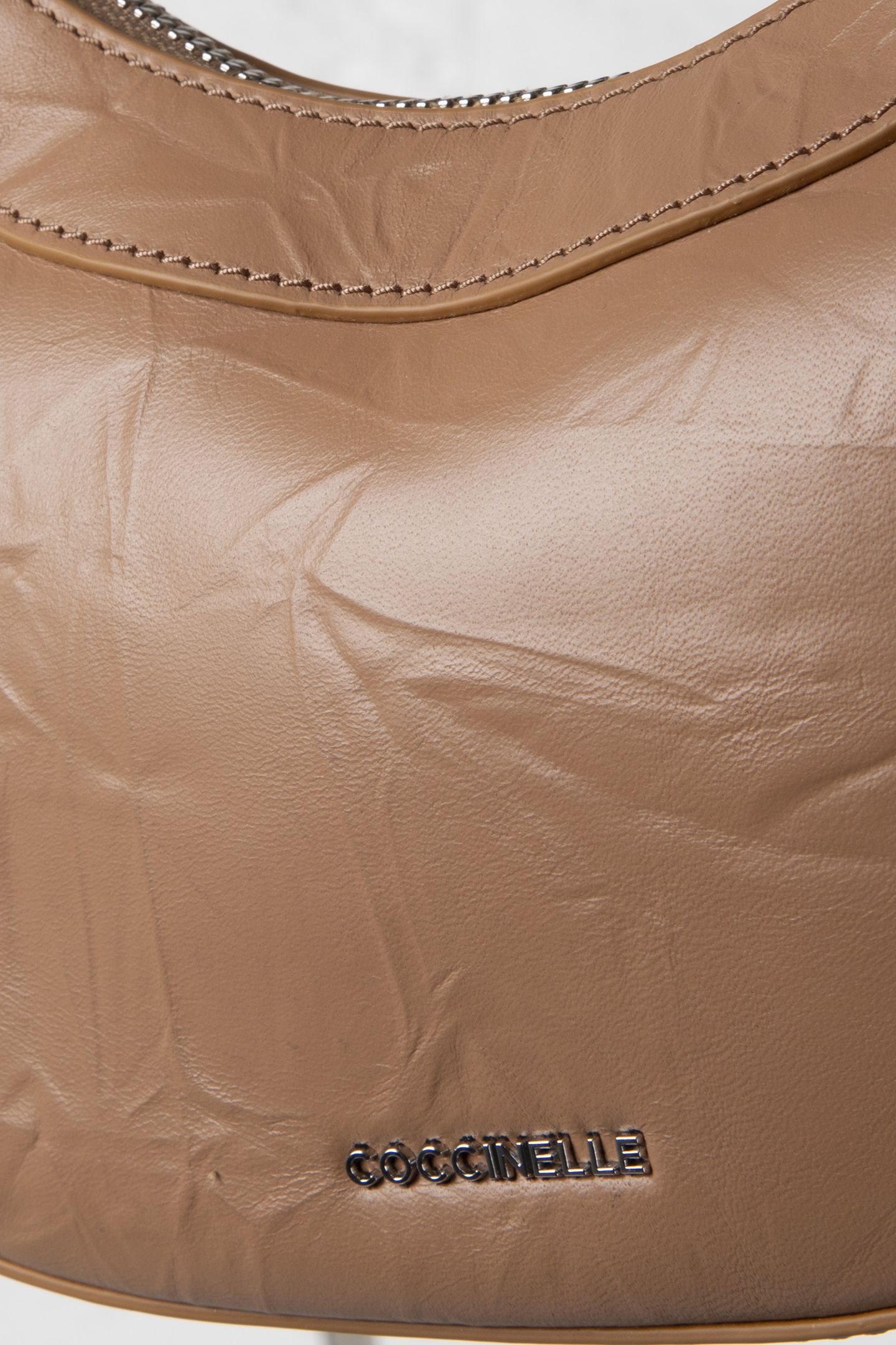 COCCINELLEWHISPER WRINKLE SKIN 5
