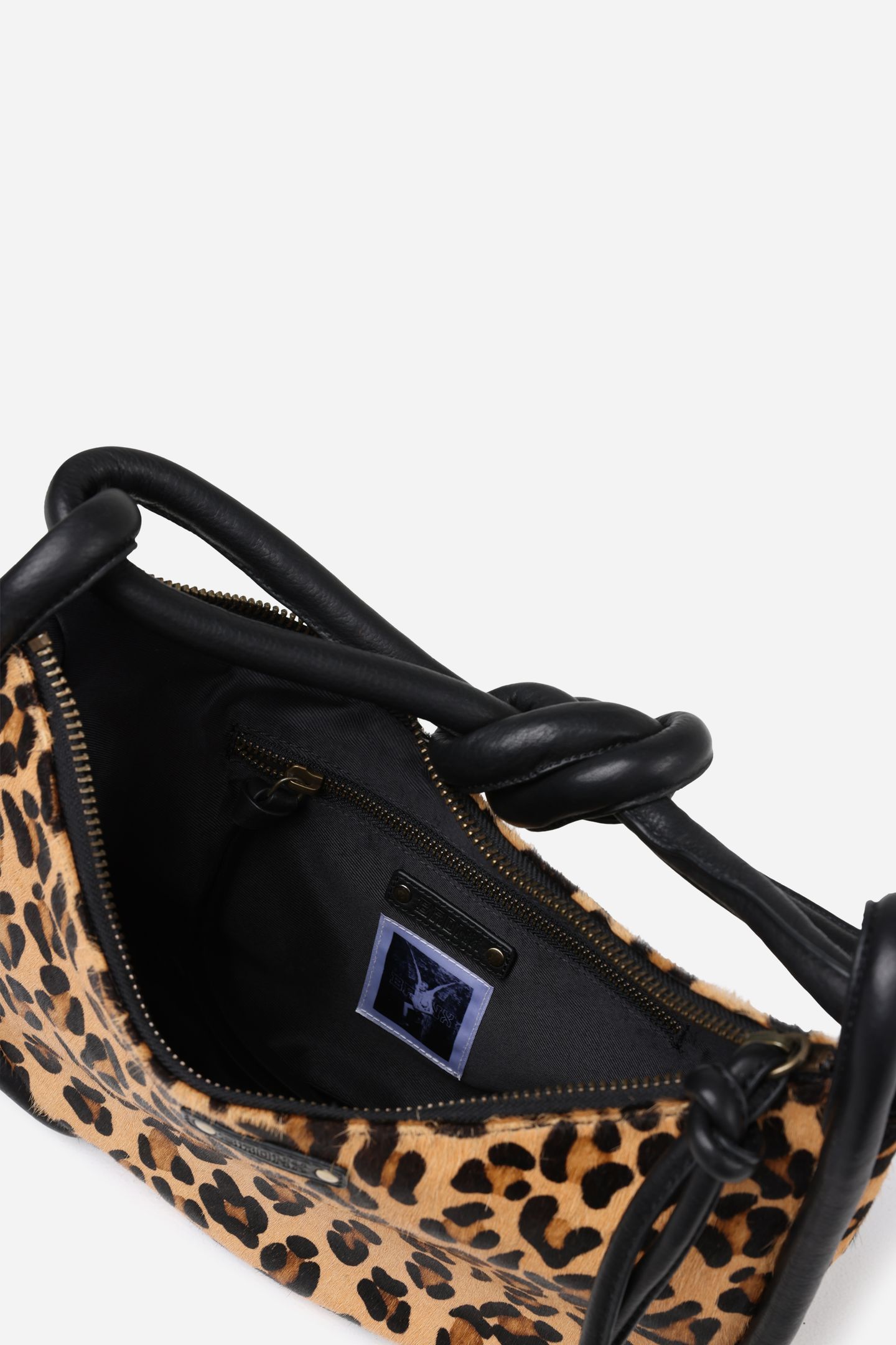 M-IAA BAG BROWN/OATMILK/BLACK 4
