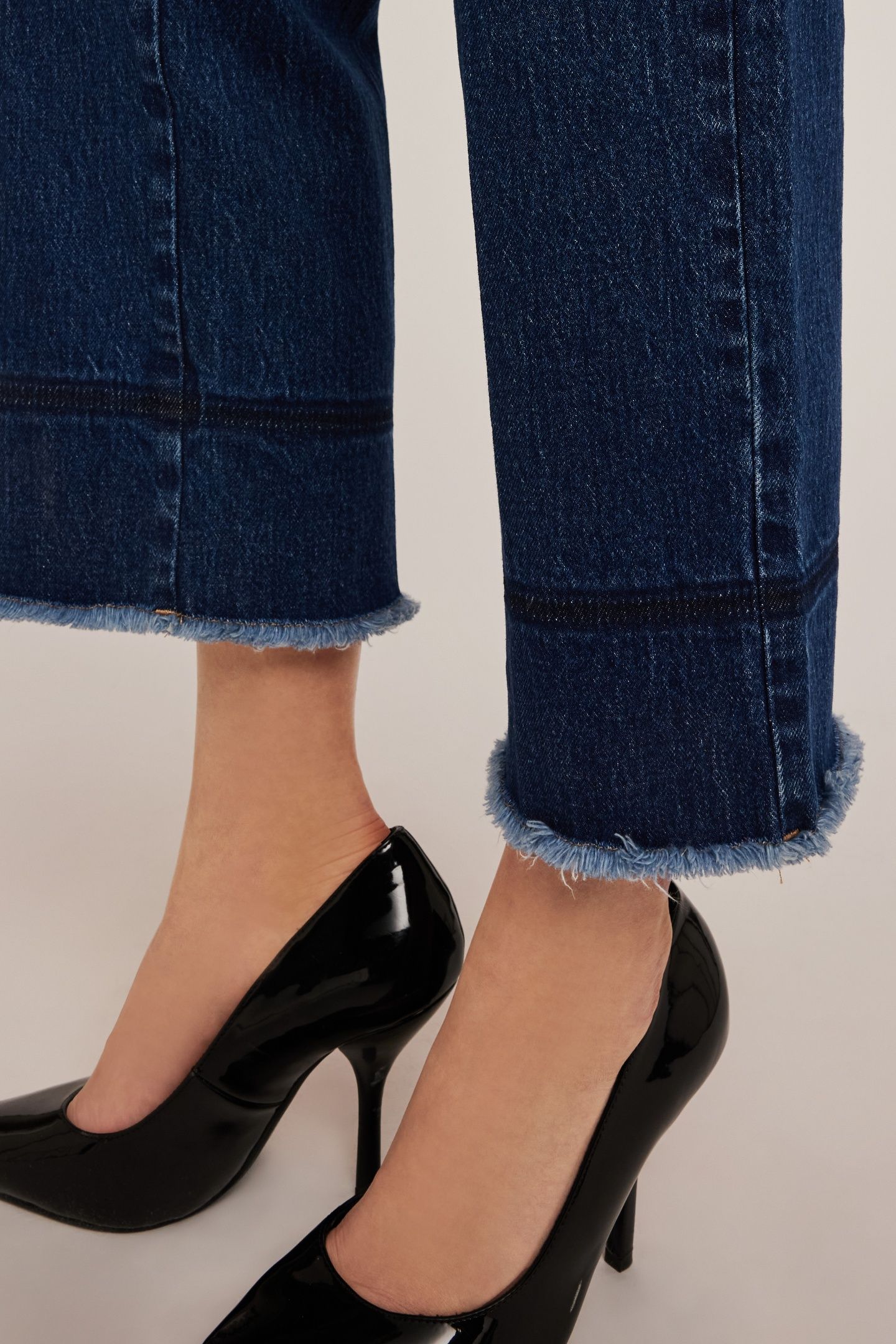 CROPPED KICK FLARE JEANS BLUE 5