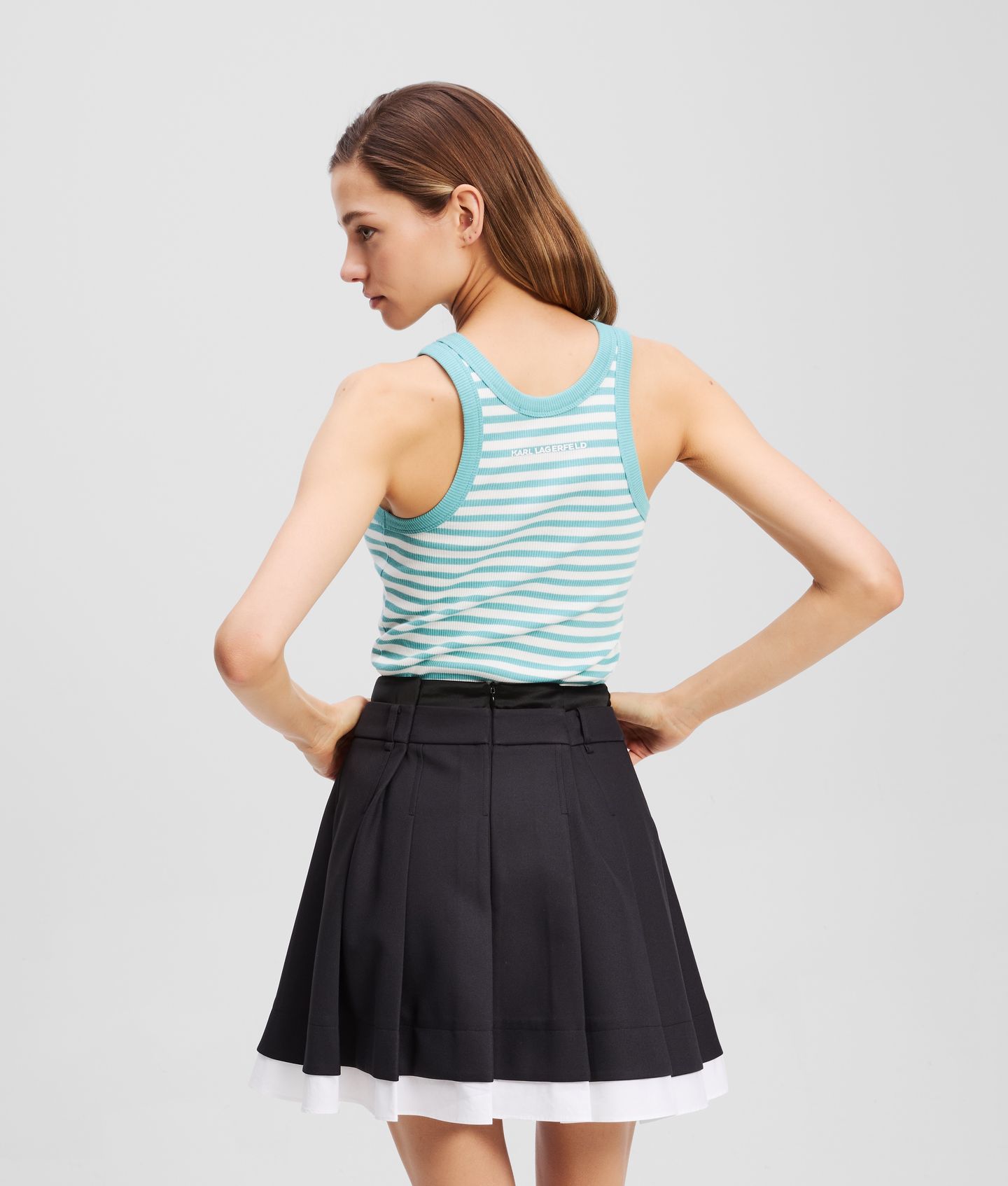 IKON RIBBED TANK CANNOLI CREAM-STILL WATER 2