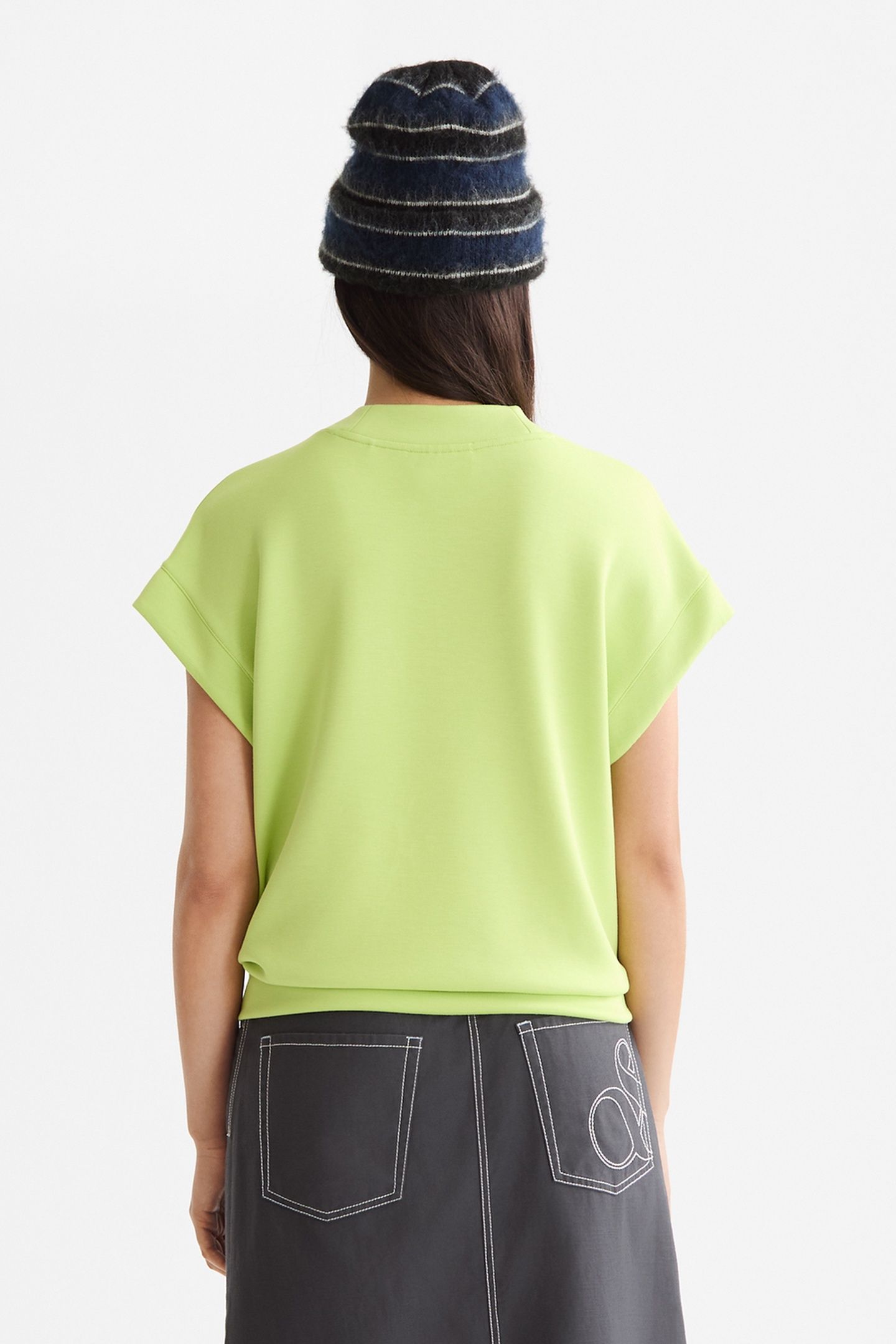 V-NECK SLEEVELESS MODAL SWEATSHIRT GREEN GLOW 3