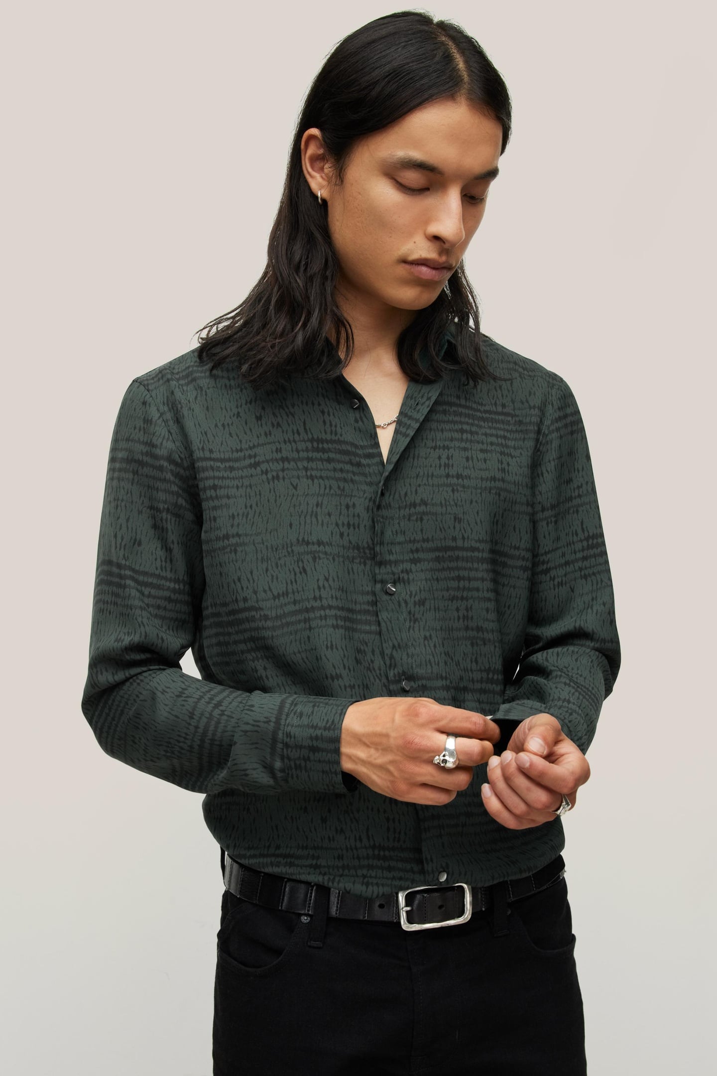 STRAIGHT BOTTOM HEM SHIRT DARK MOSS 1