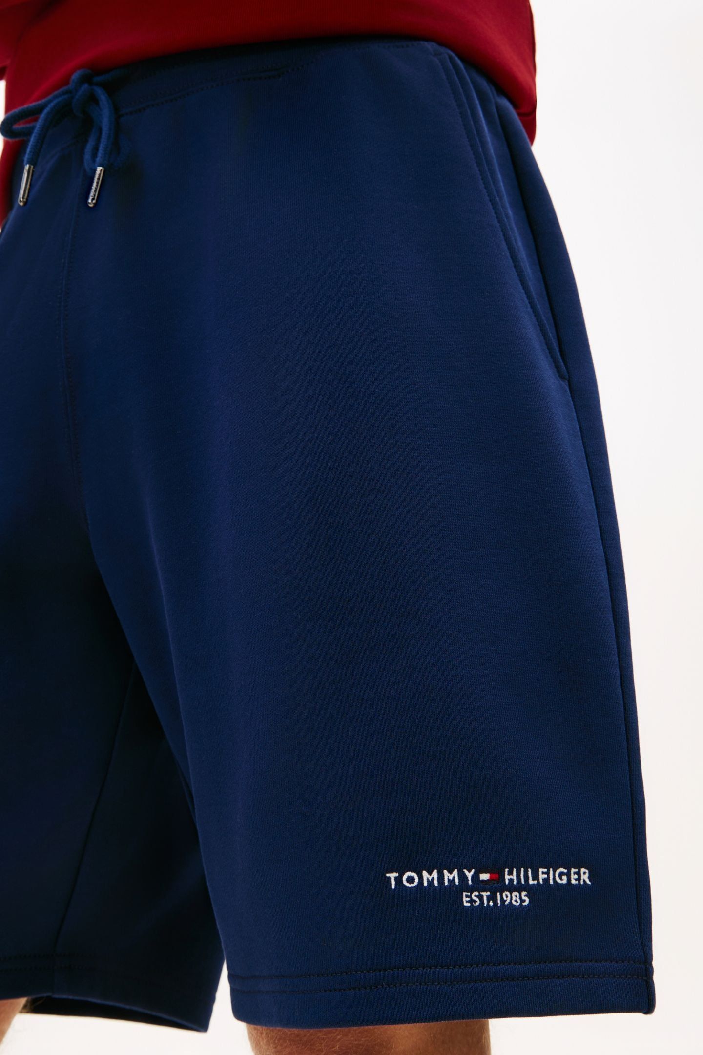 TOMMY LOGO SWEATSHORT CARBON NAVY 5